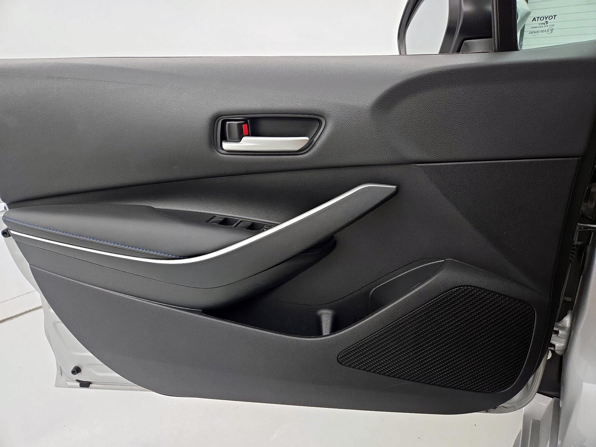 Thumbnail: 2022 Toyota Corolla - 12