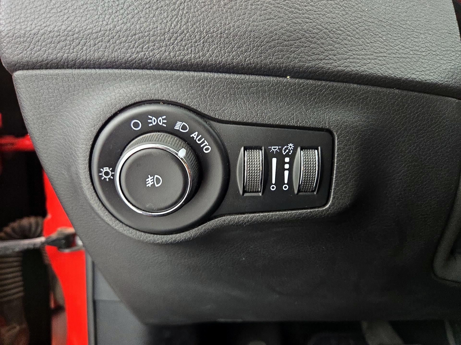 Thumbnail: 2017 Jeep Compass - 13