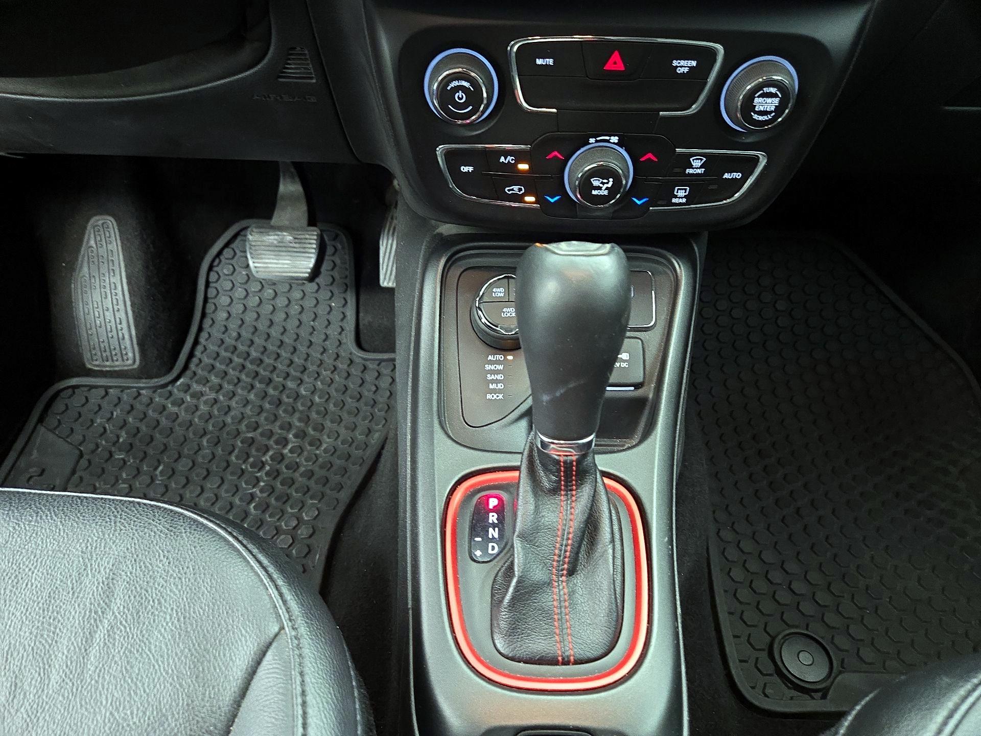 Thumbnail: 2017 Jeep Compass - 18