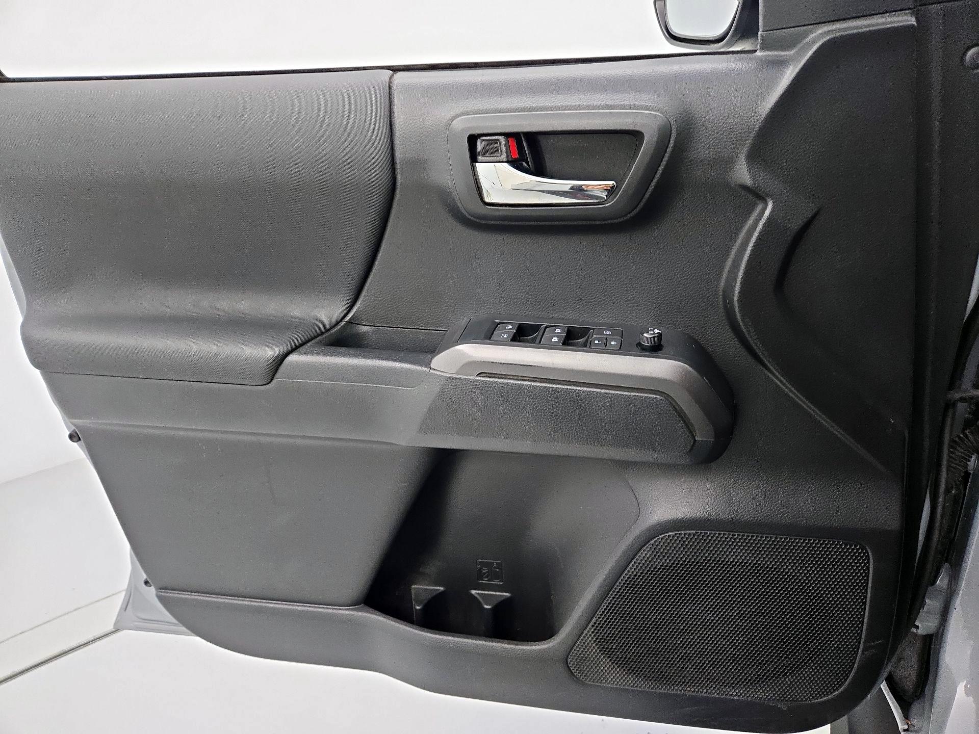 Thumbnail: 2023 Toyota Tacoma - 12