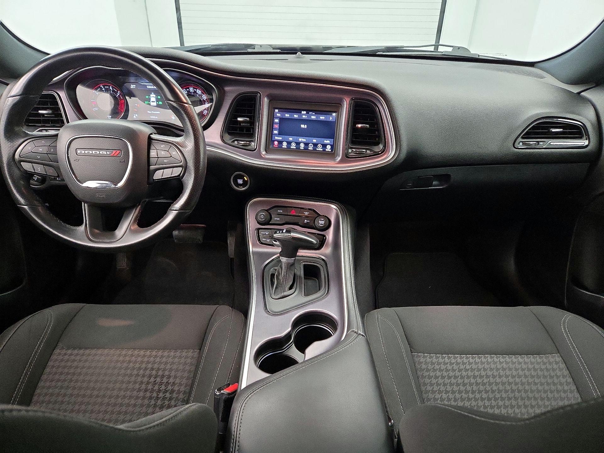Thumbnail: 2018 Dodge Challenger - 9