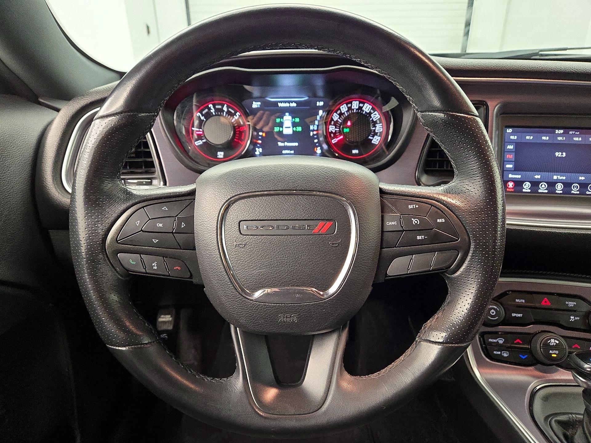 Thumbnail: 2018 Dodge Challenger - 10