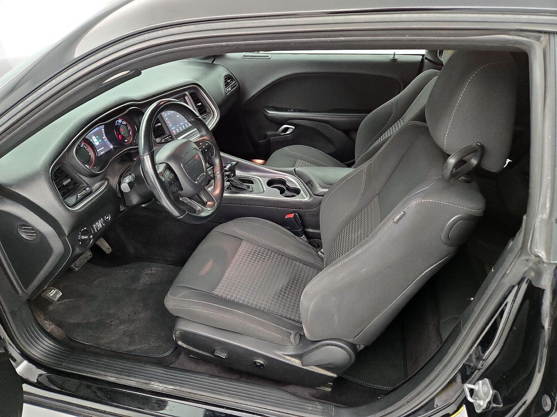 Thumbnail: 2018 Dodge Challenger - 11