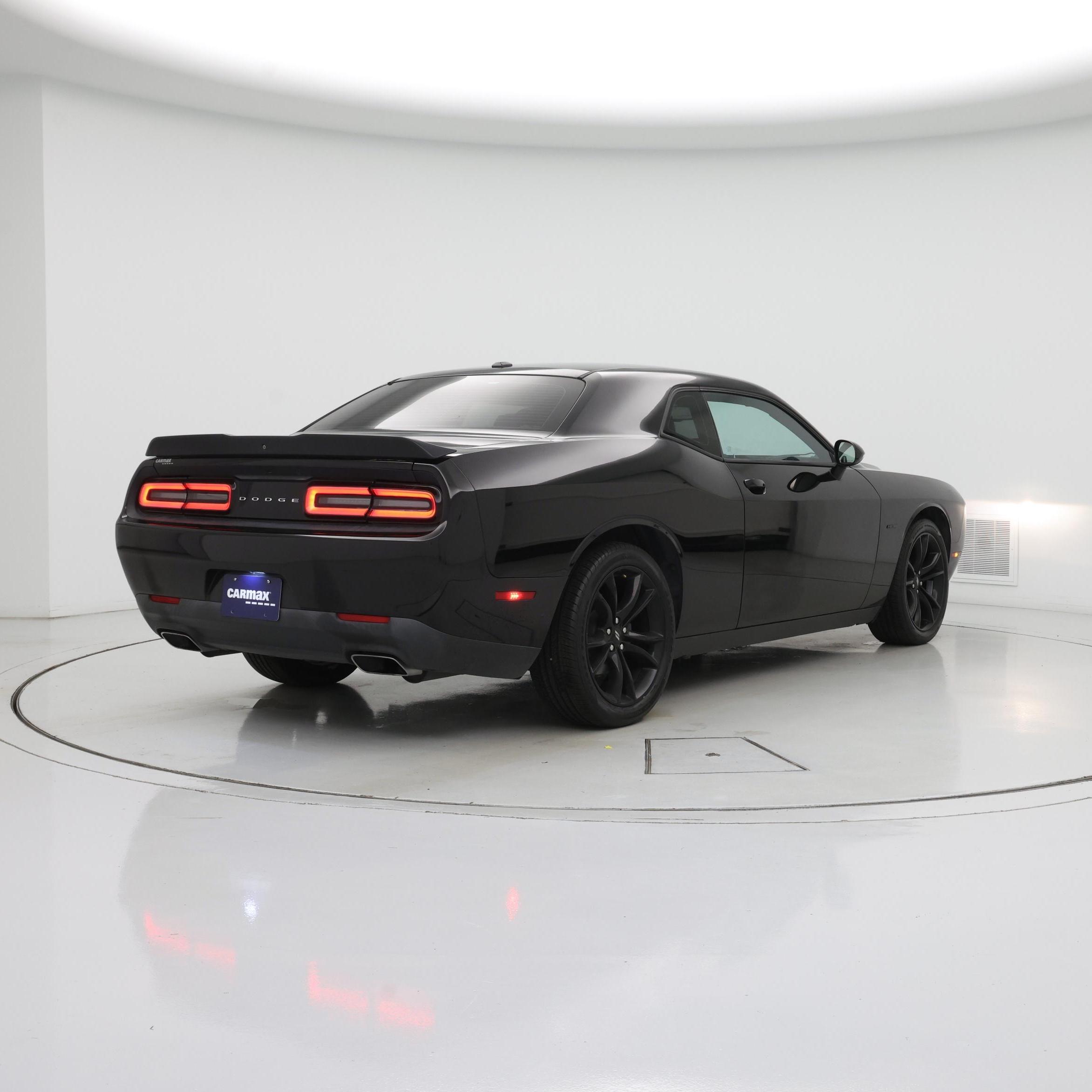 Thumbnail: 2018 Dodge Challenger - 8