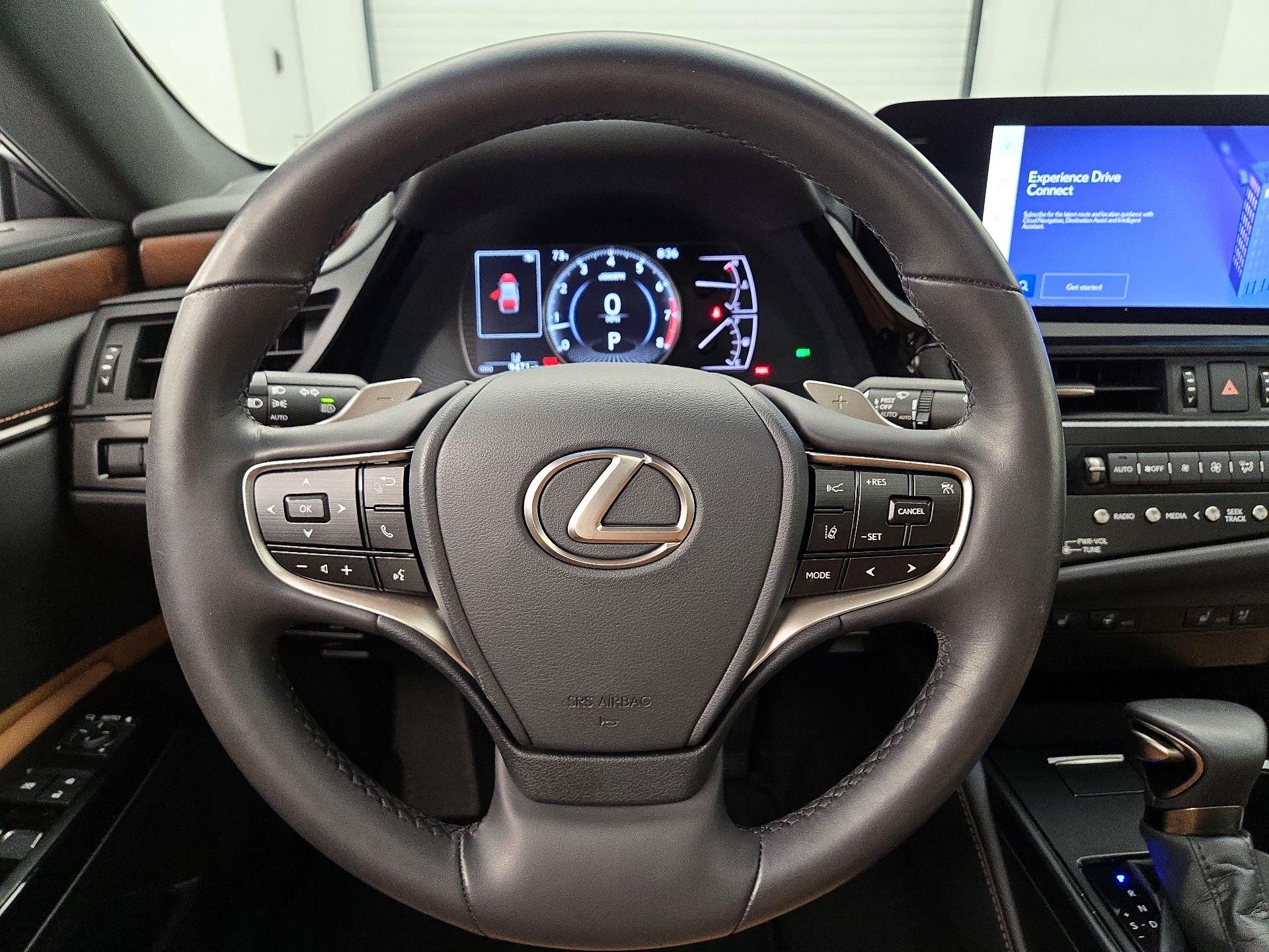 Thumbnail: 2024 Lexus ES - 10