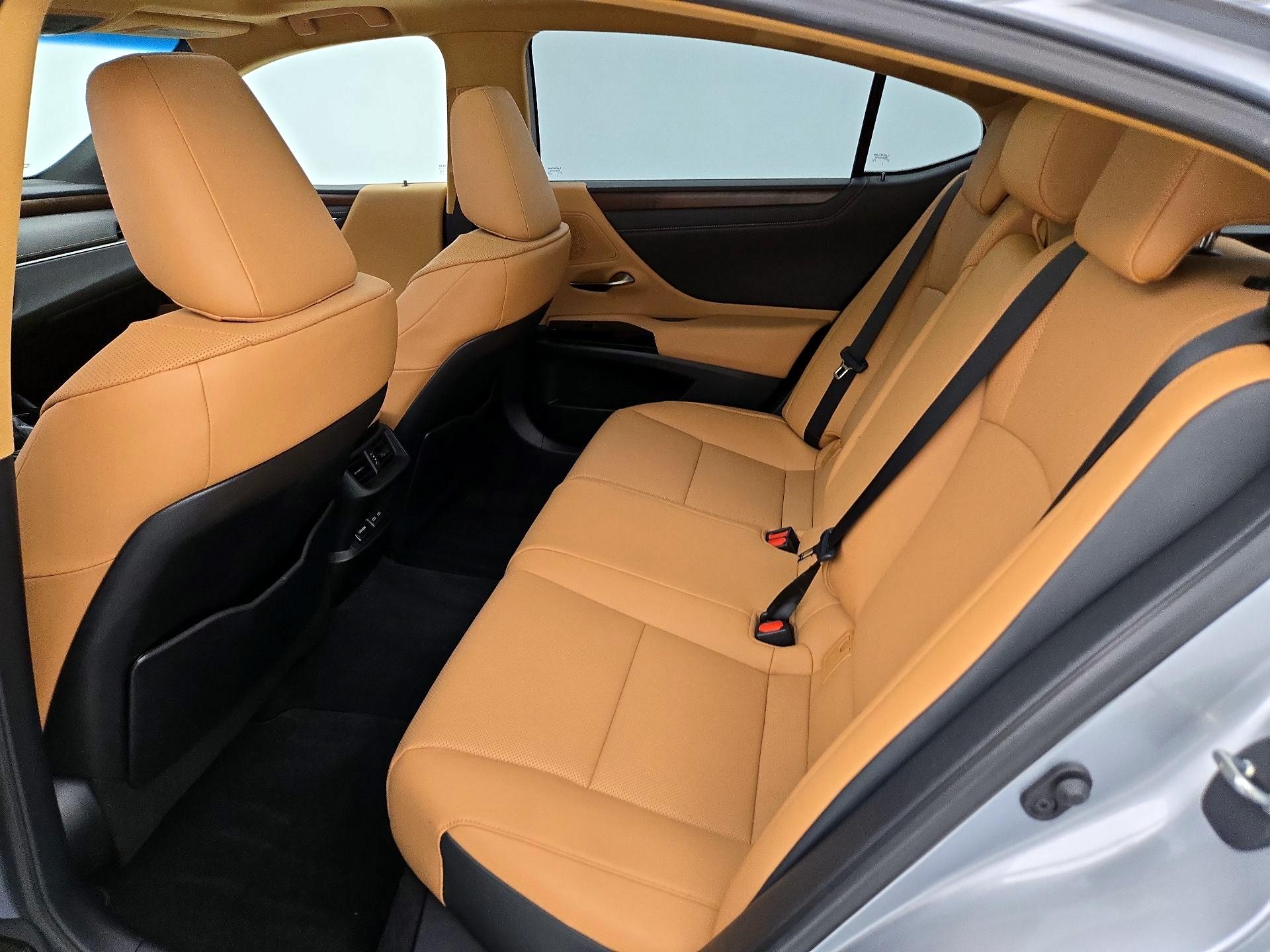 Thumbnail: 2024 Lexus ES - 20