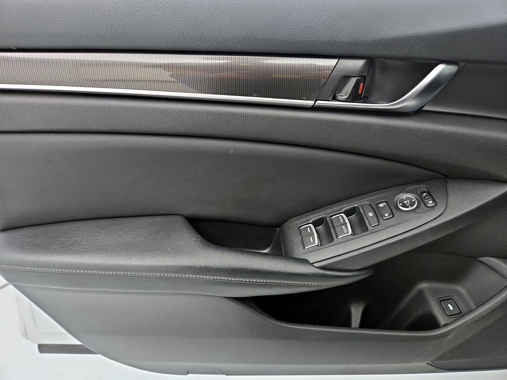 Thumbnail: 2018 Honda Accord - 12