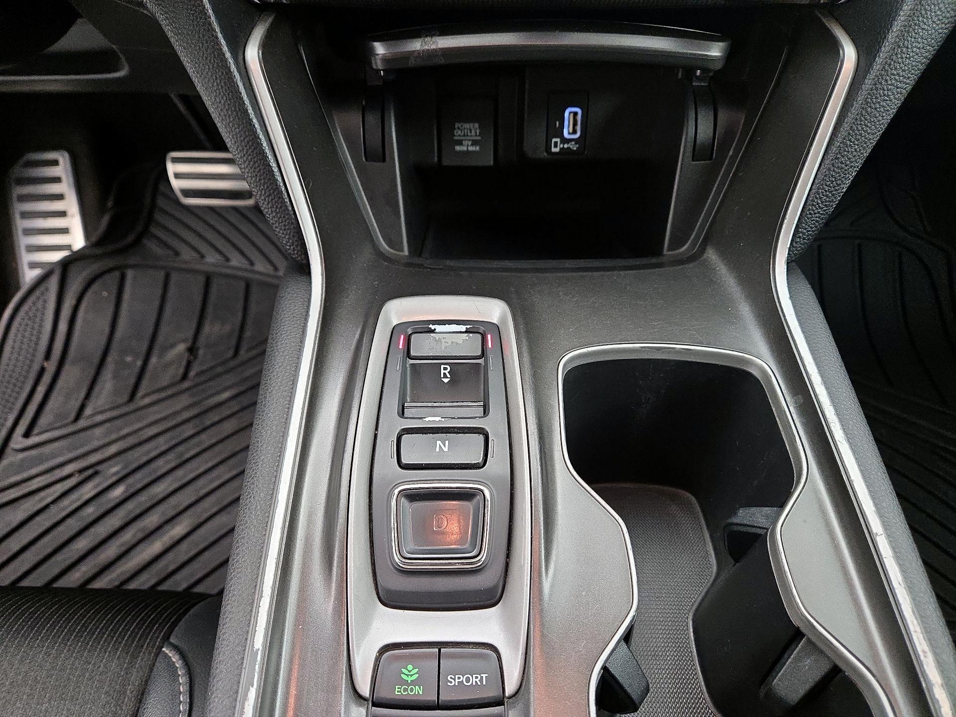 Thumbnail: 2018 Honda Accord - 17