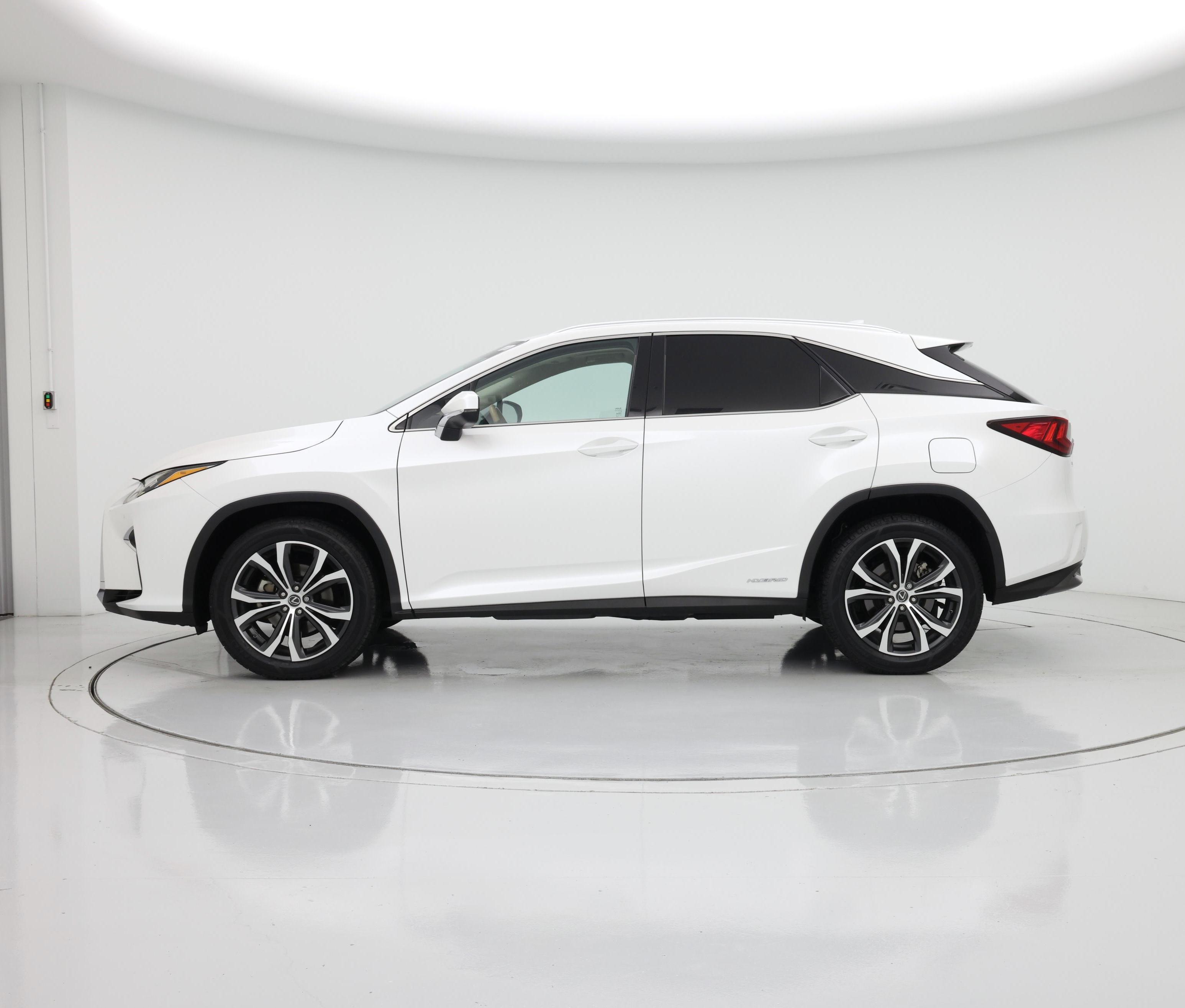 Thumbnail: 2018 Lexus RX - 3