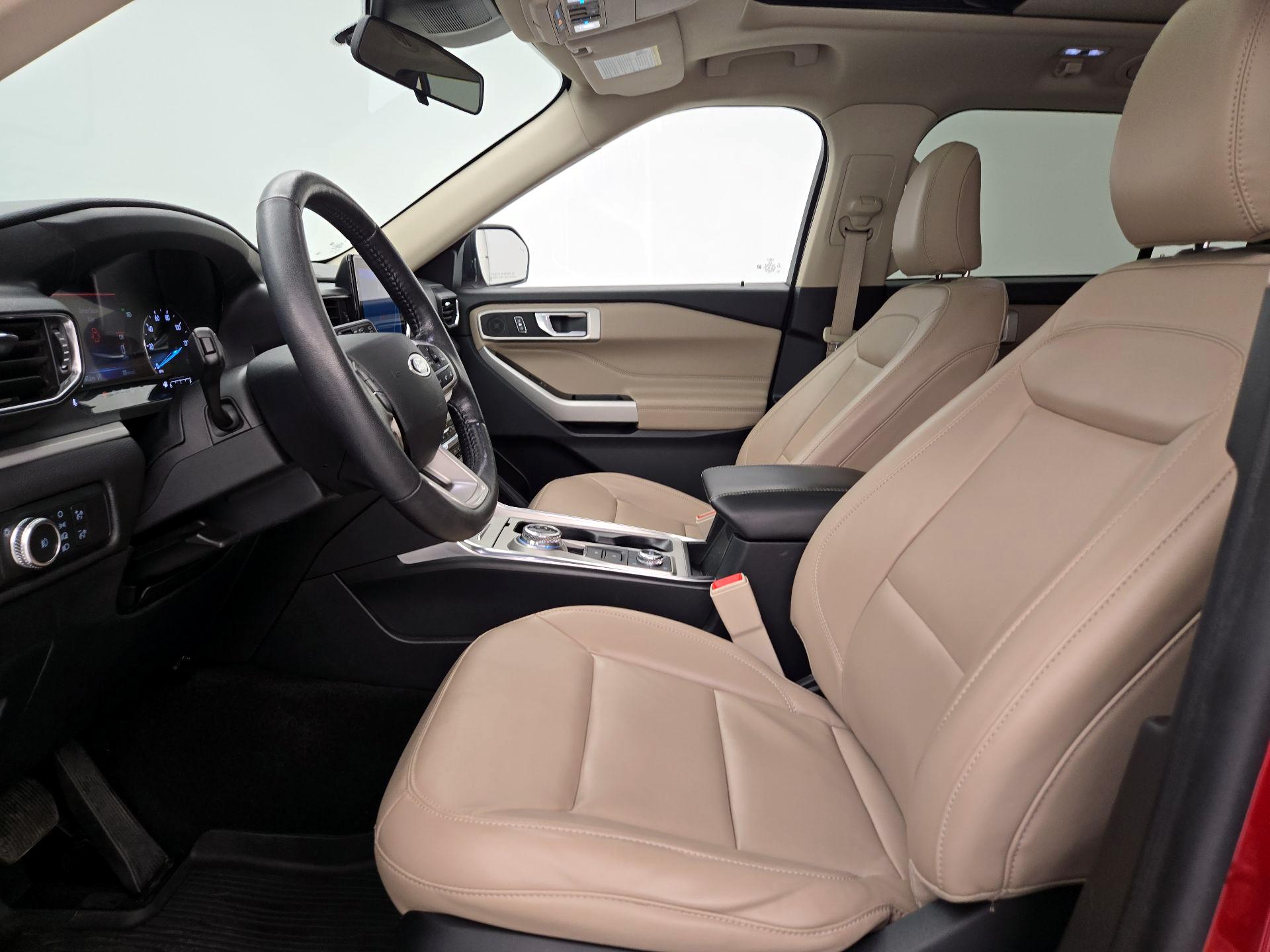 Thumbnail: 2021 Ford Explorer - 11