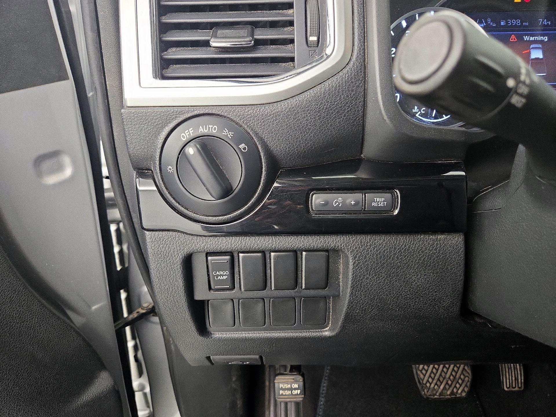 Thumbnail: 2020 Nissan Titan - 13