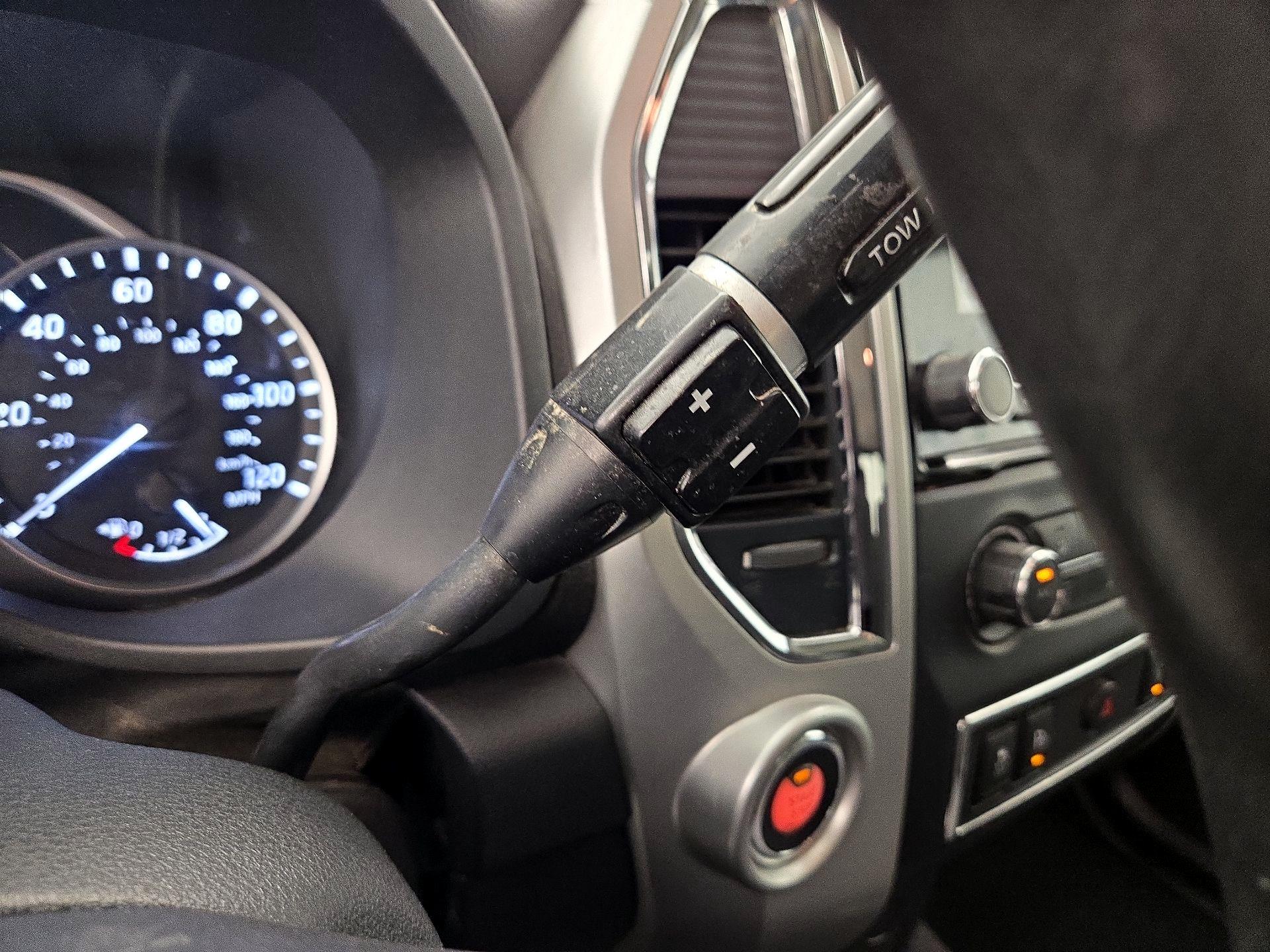 Thumbnail: 2020 Nissan Titan - 17