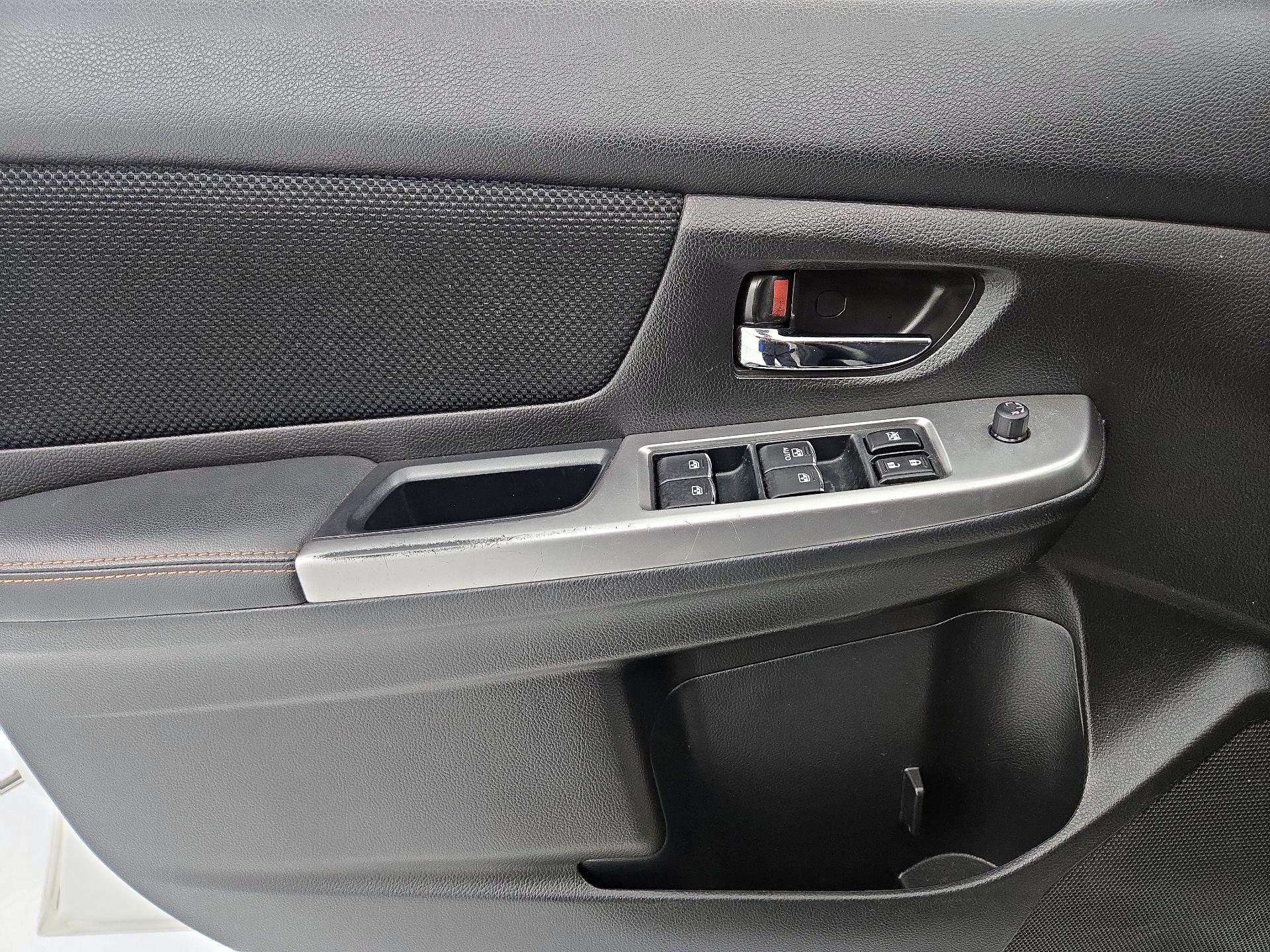 Thumbnail: 2017 Subaru Crosstrek - 12