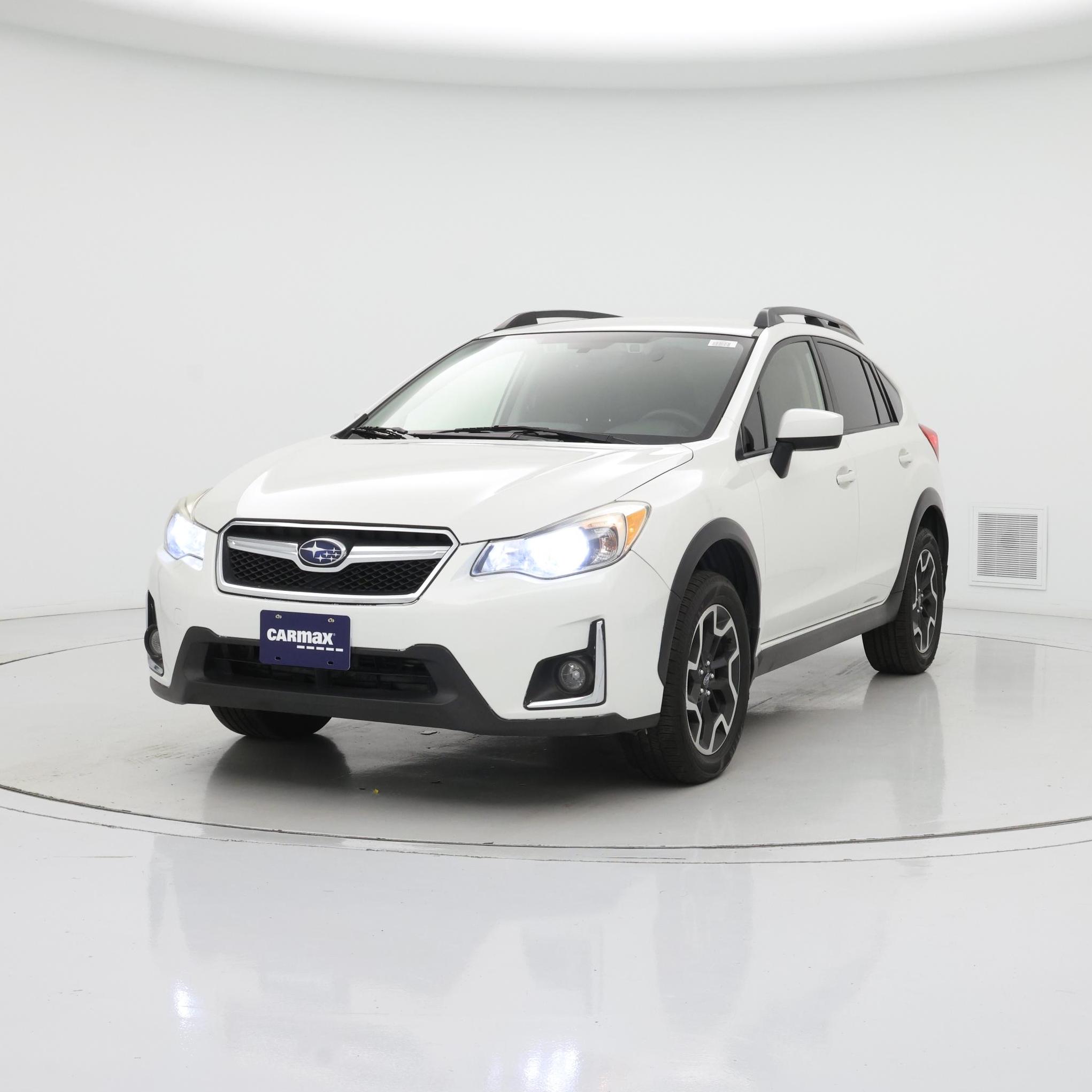 Thumbnail: 2017 Subaru Crosstrek - 4