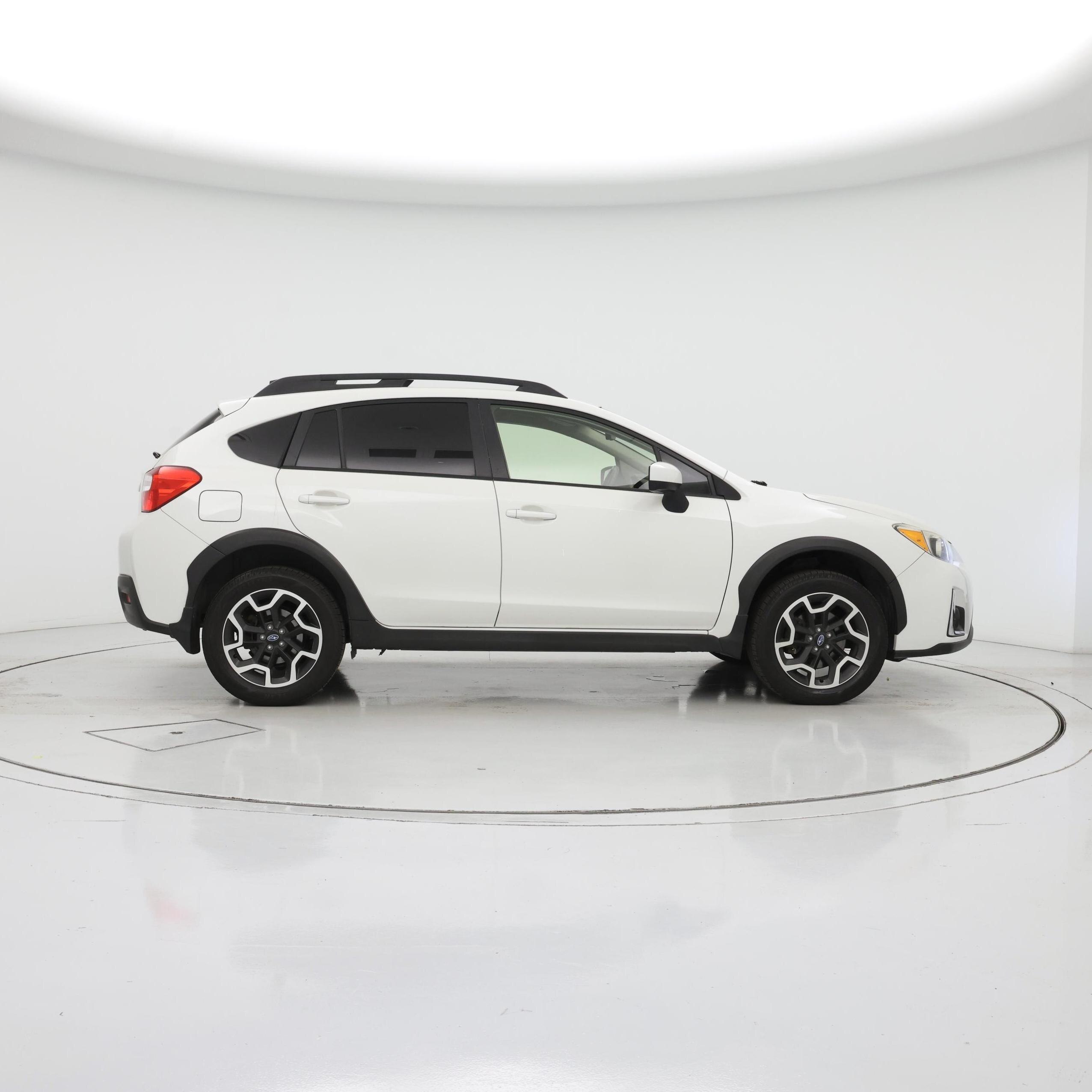 Thumbnail: 2017 Subaru Crosstrek - 7