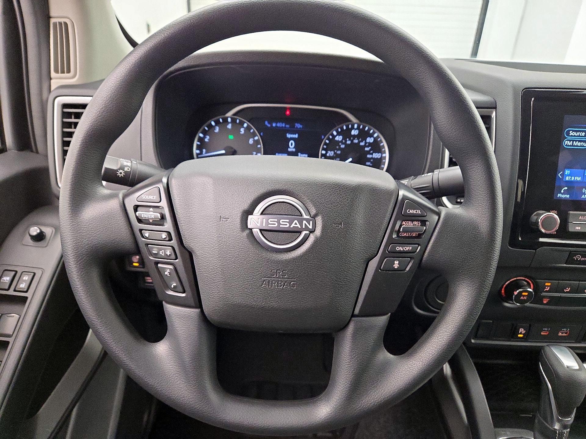 Thumbnail: 2024 Nissan Frontier - 10