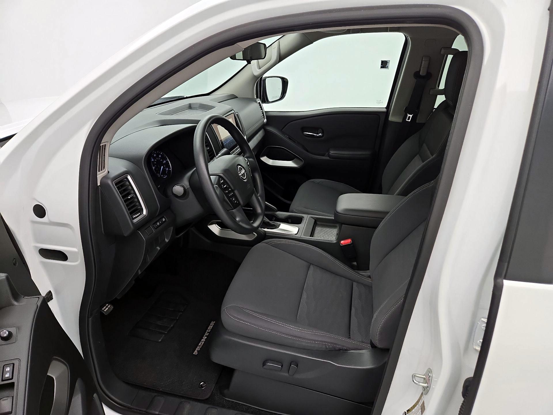 Thumbnail: 2024 Nissan Frontier - 11