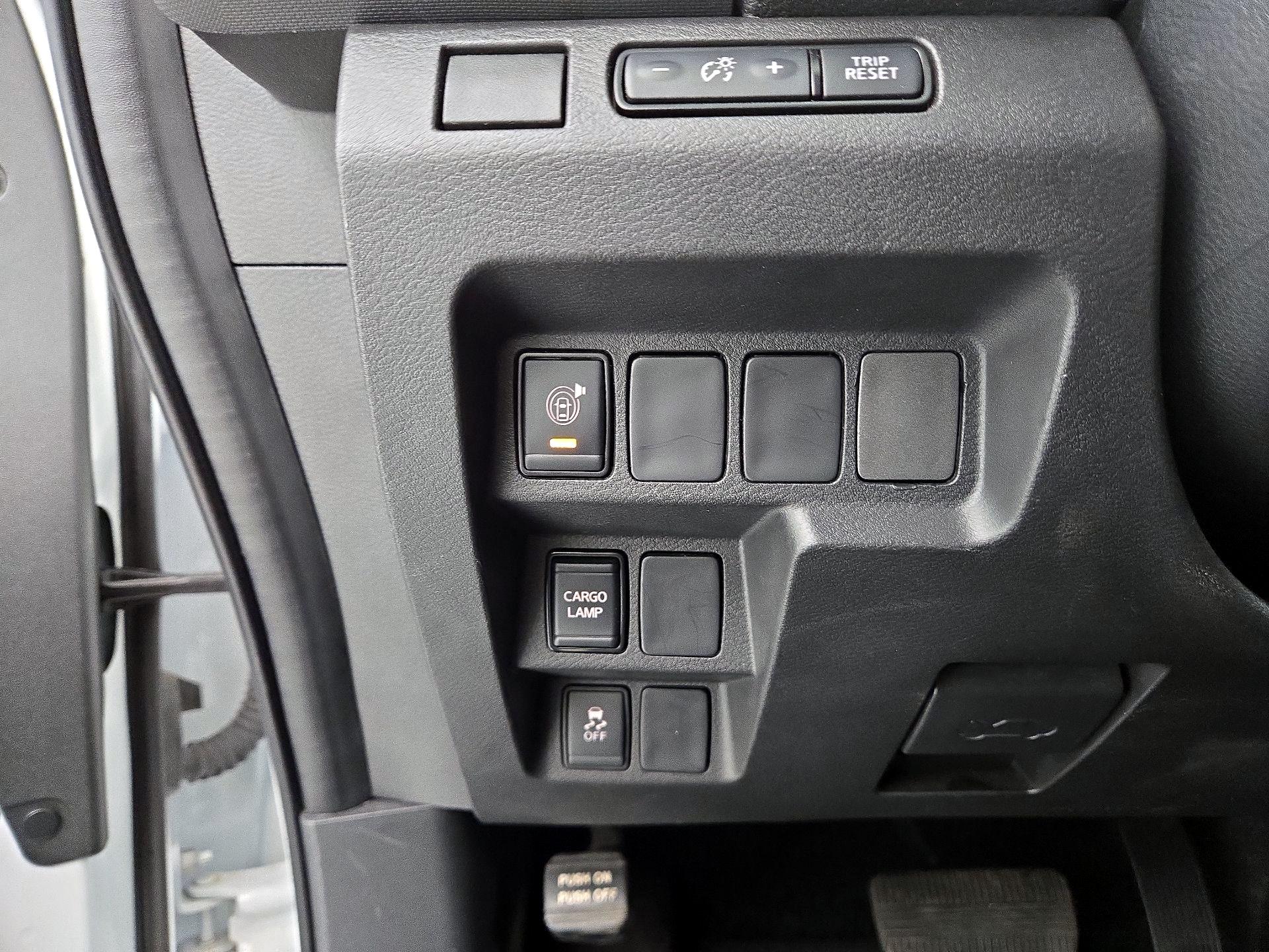 Thumbnail: 2024 Nissan Frontier - 13