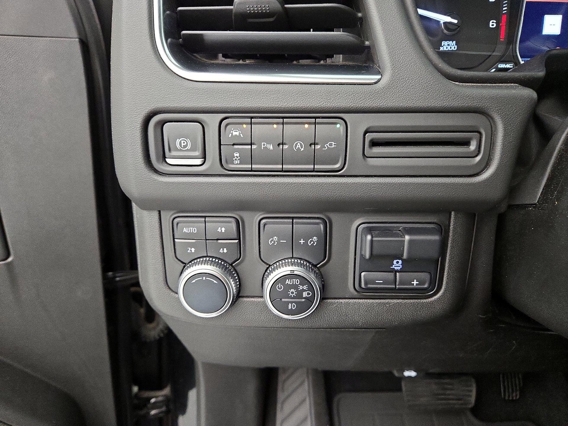 Thumbnail: 2021 GMC Yukon XL - 13