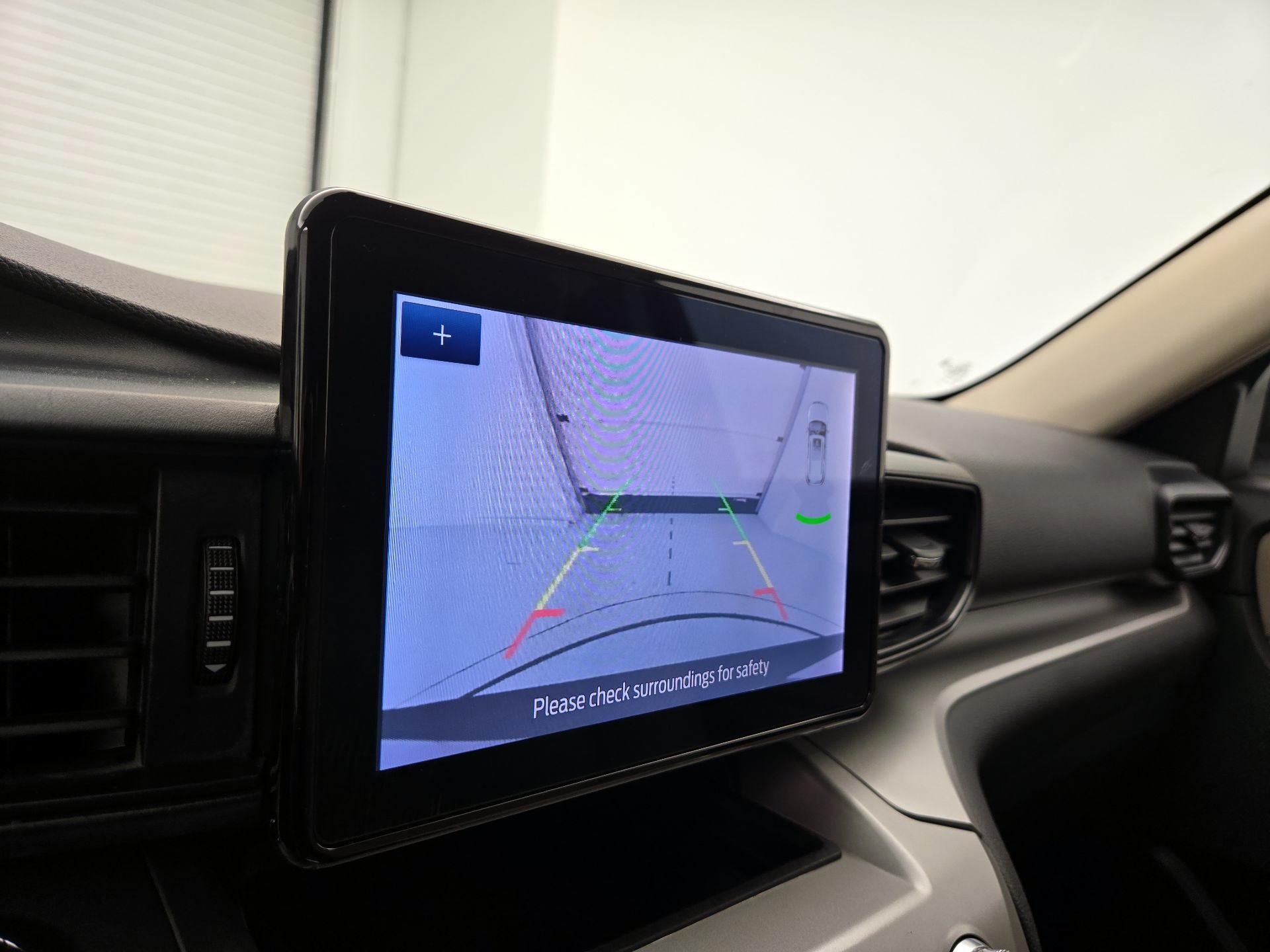 Thumbnail: 2020 Ford Explorer - 14