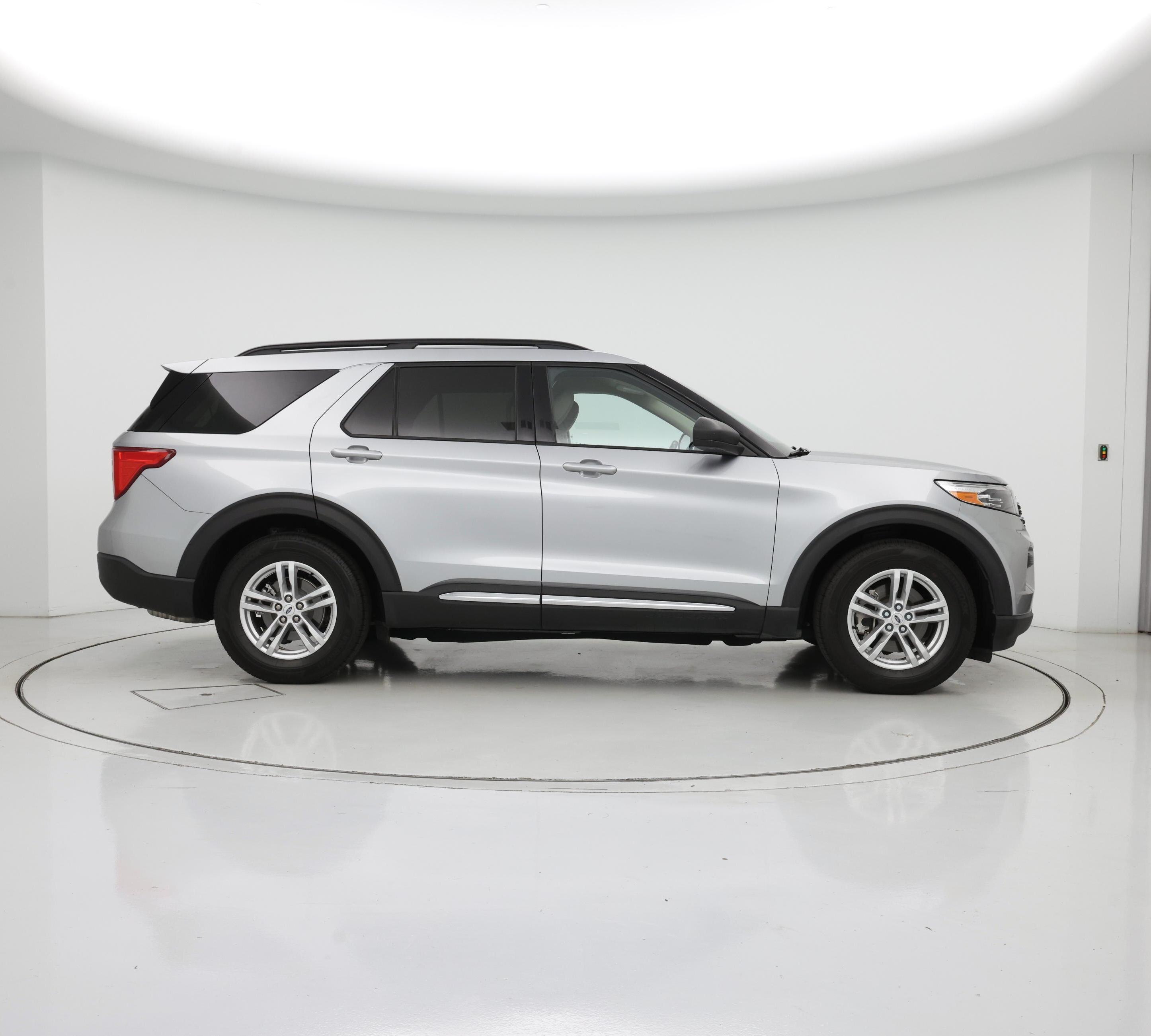 Thumbnail: 2020 Ford Explorer - 7