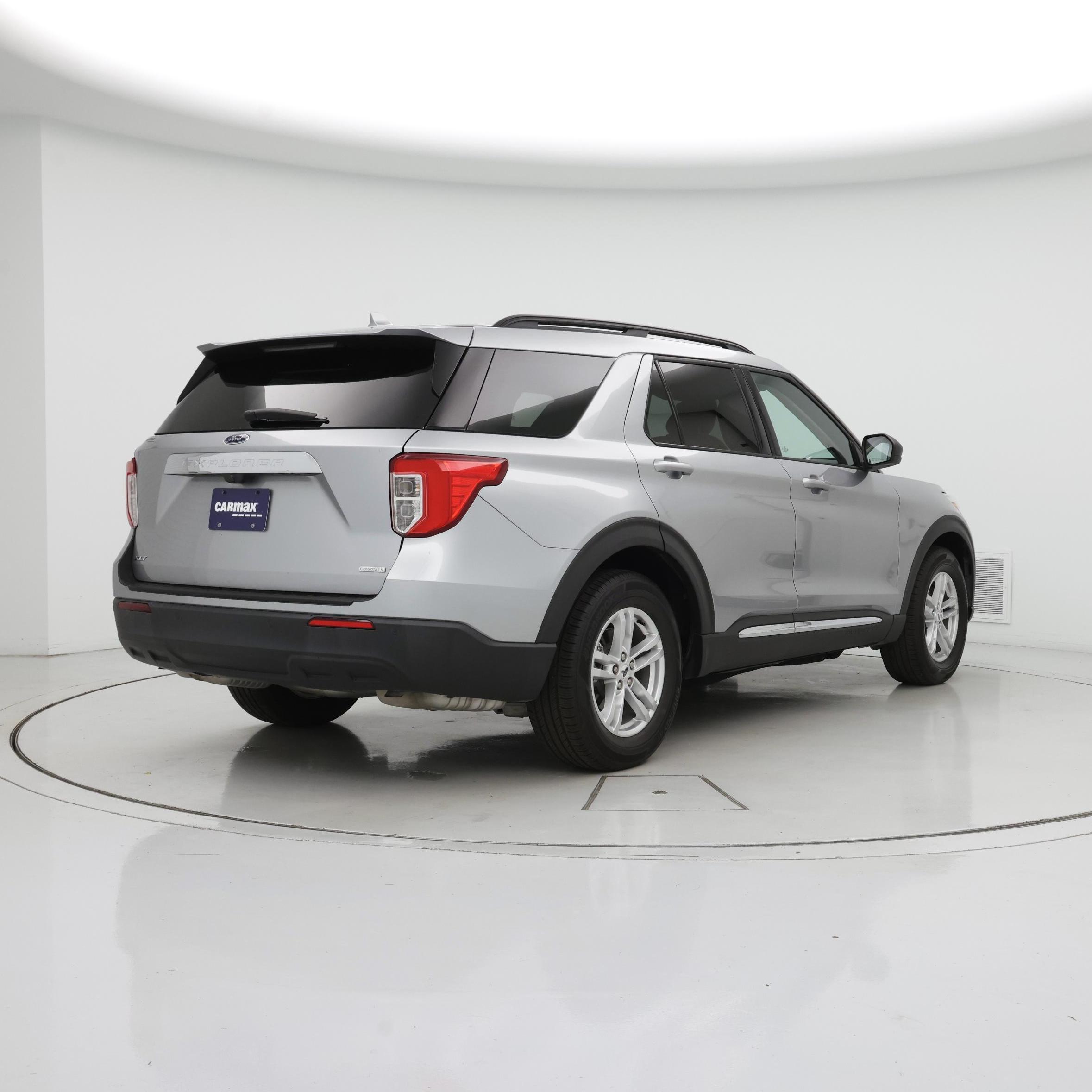 Thumbnail: 2020 Ford Explorer - 8