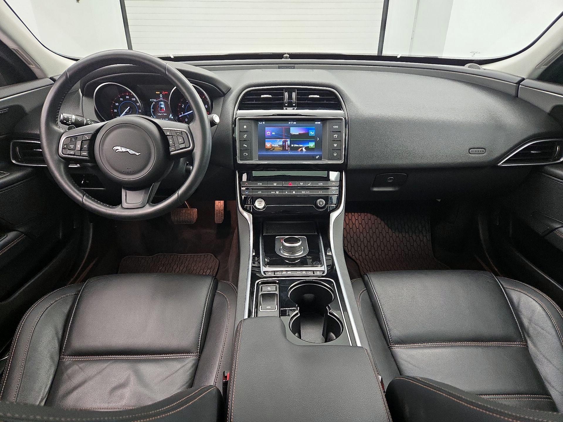 Thumbnail: 2017 Jaguar XE - 9