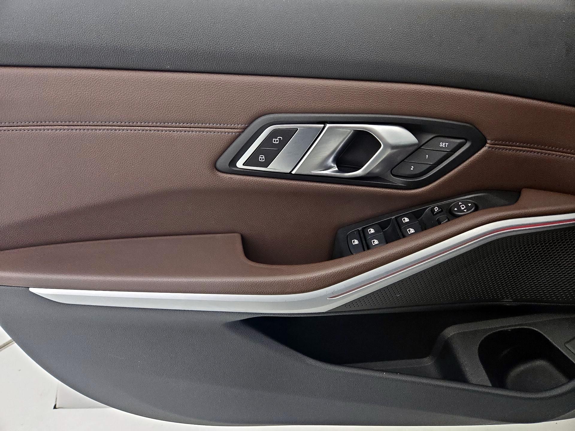 Thumbnail: 2020 BMW 3 Series - 12