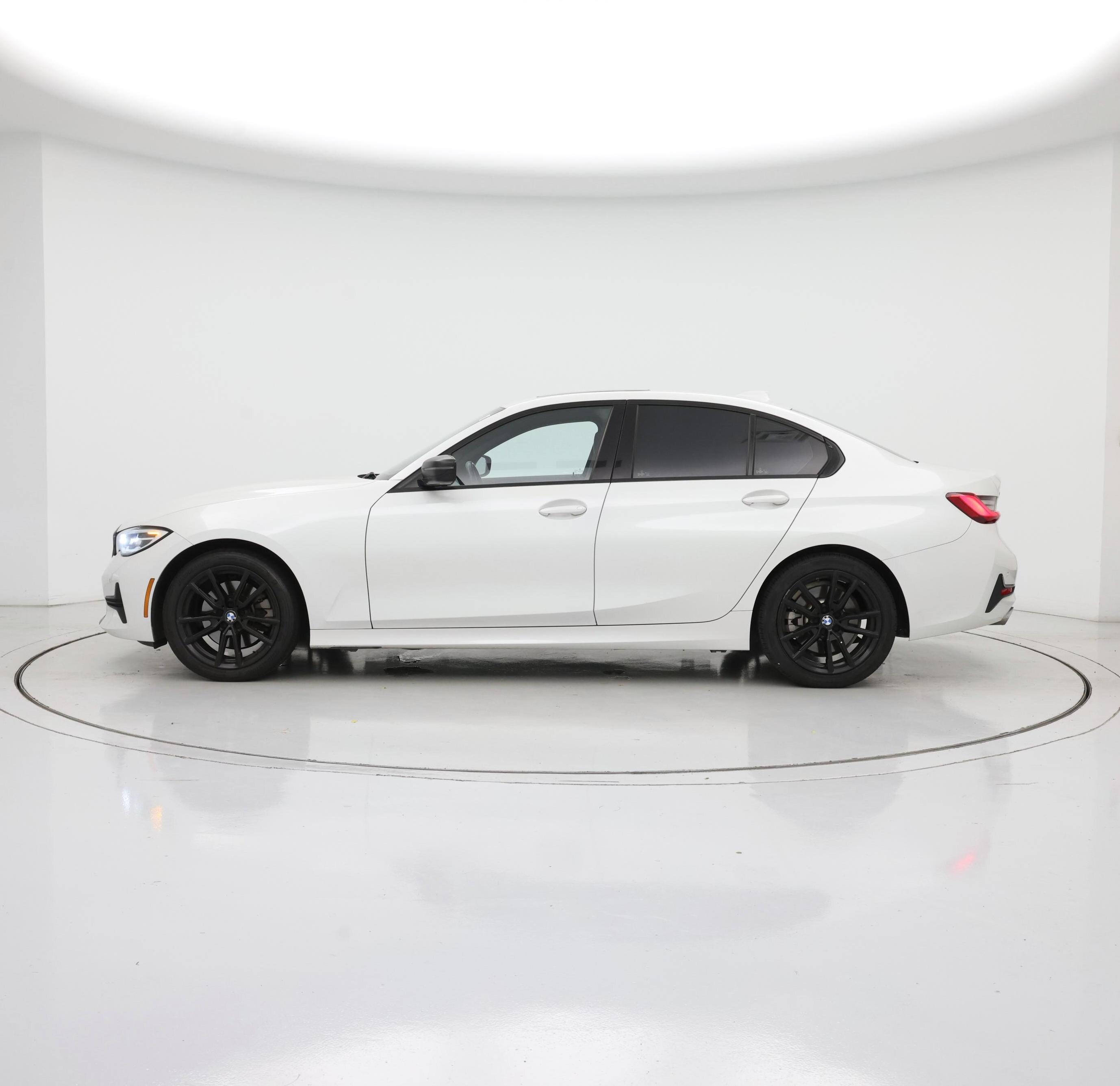 Thumbnail: 2020 BMW 3 Series - 3
