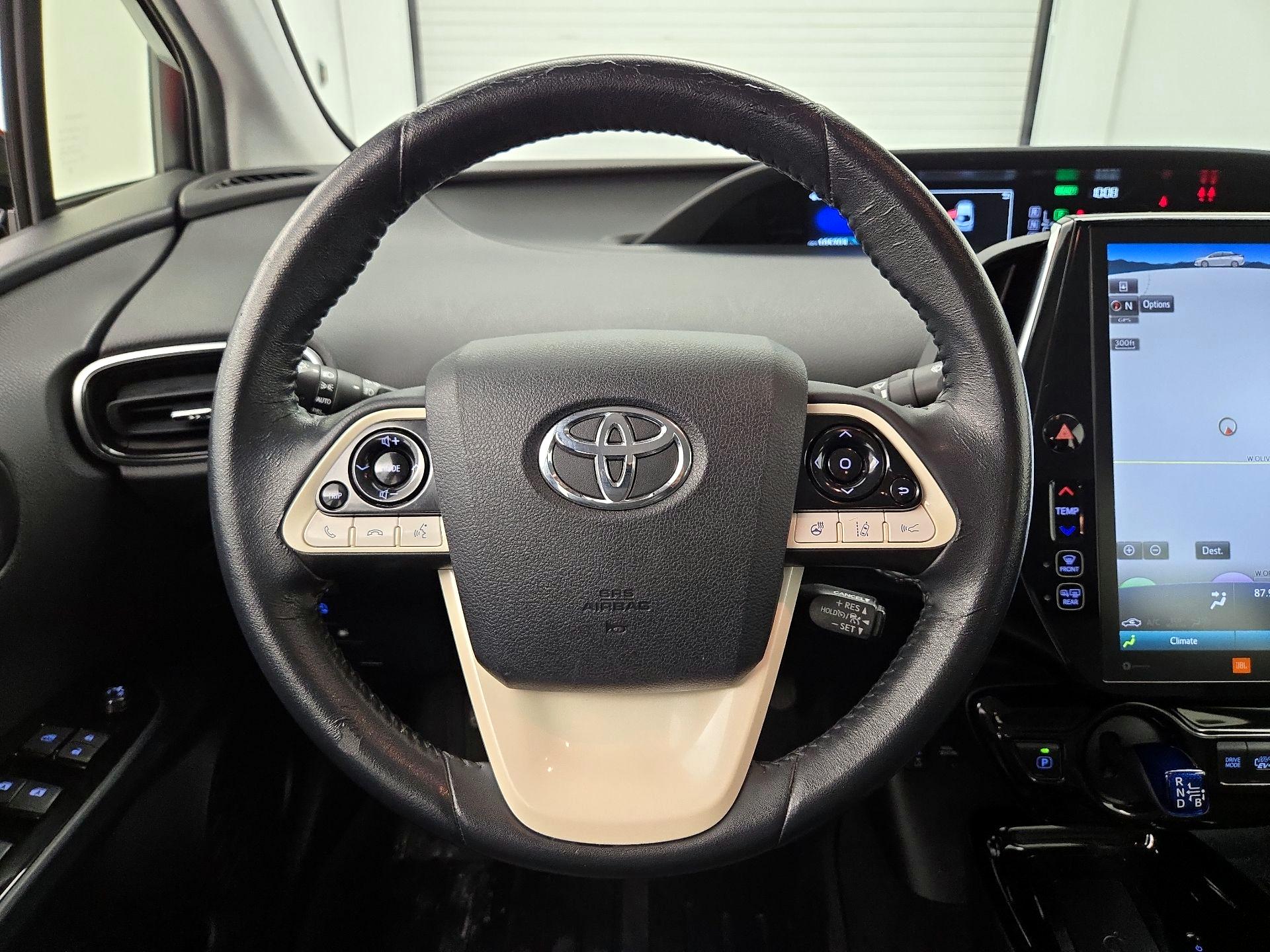 Thumbnail: 2018 Toyota Prius Prime - 10