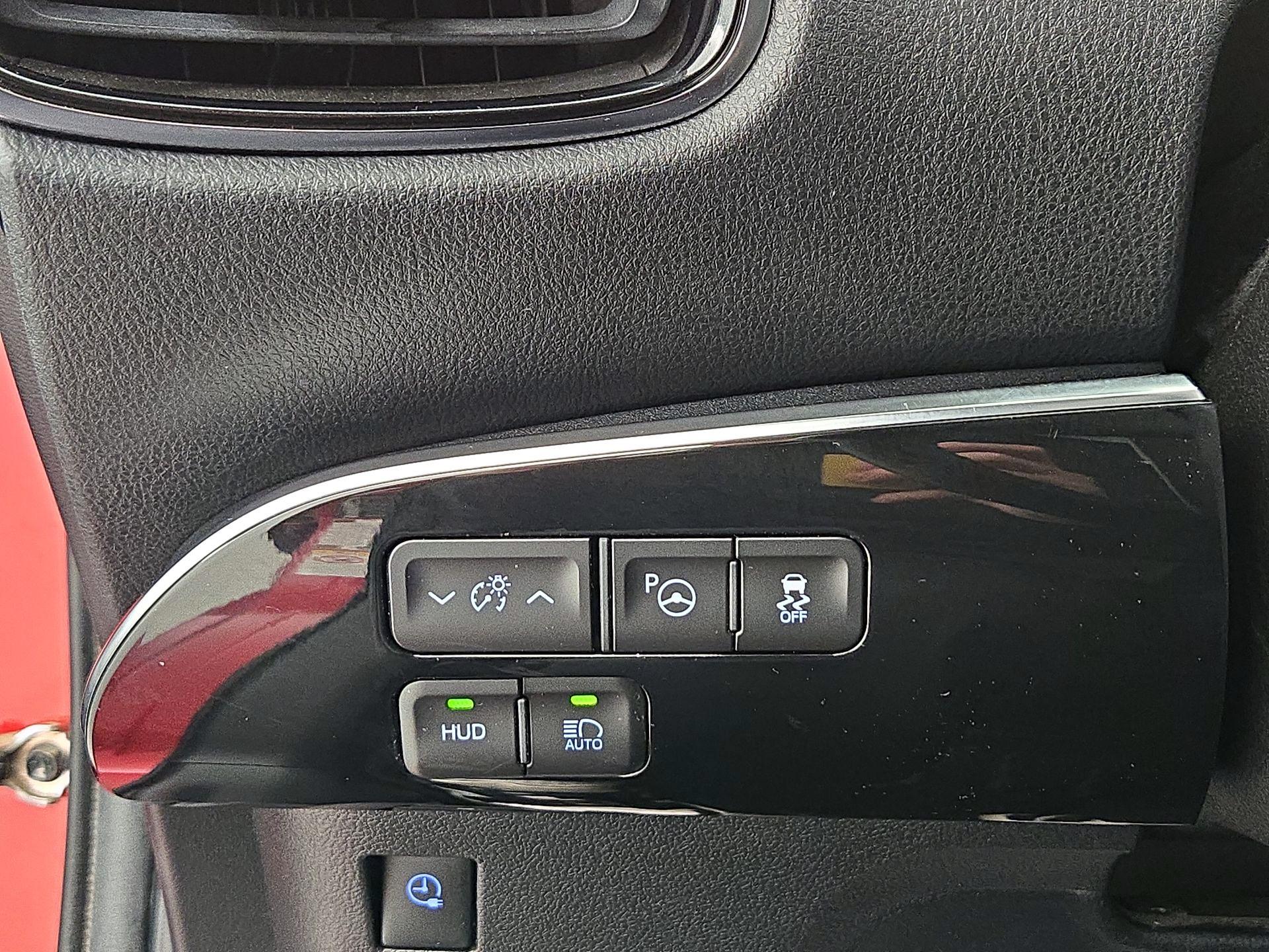 Thumbnail: 2018 Toyota Prius Prime - 13