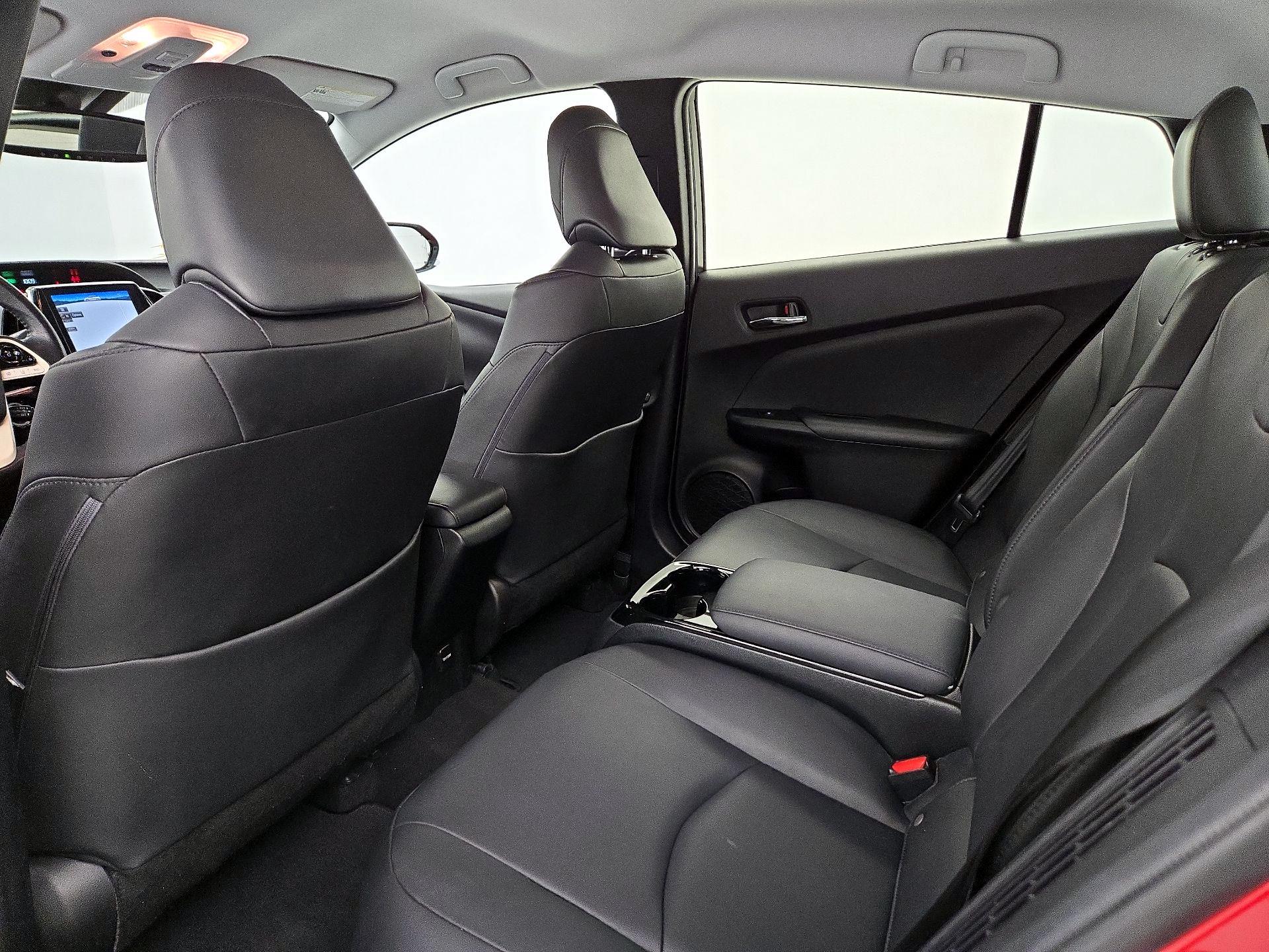 Thumbnail: 2018 Toyota Prius Prime - 20