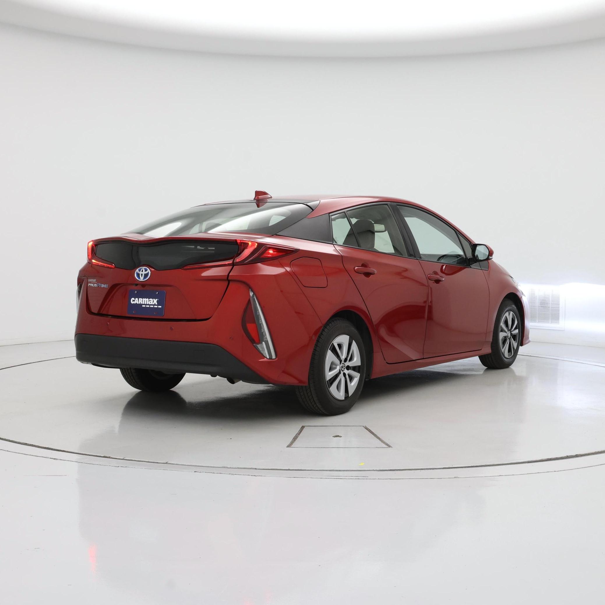 Thumbnail: 2018 Toyota Prius Prime - 8