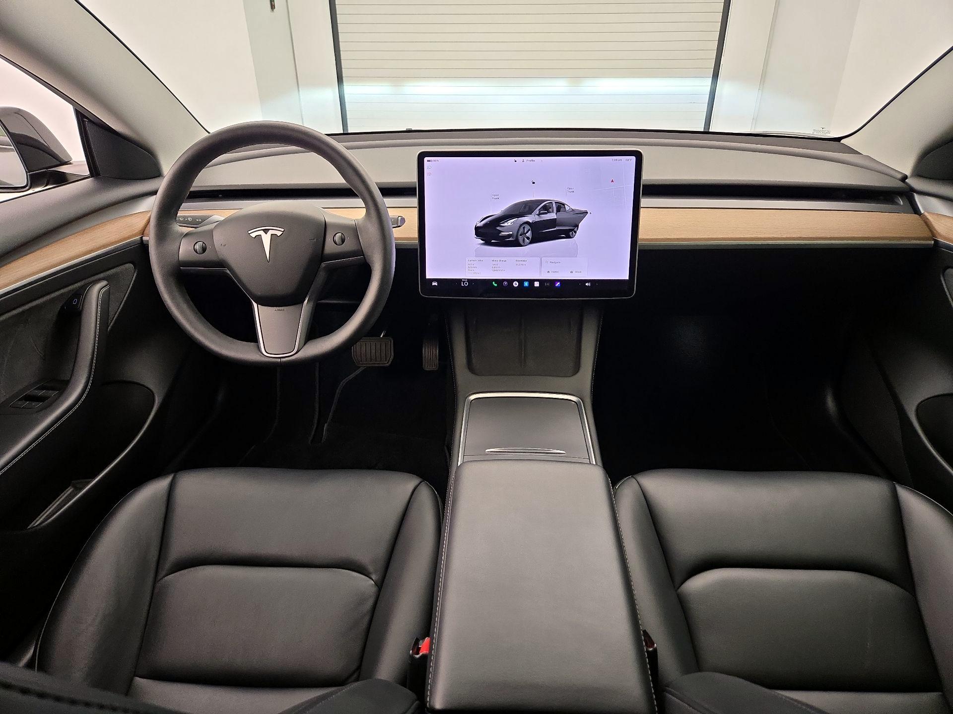 Thumbnail: 2022 Tesla Model 3 - 9