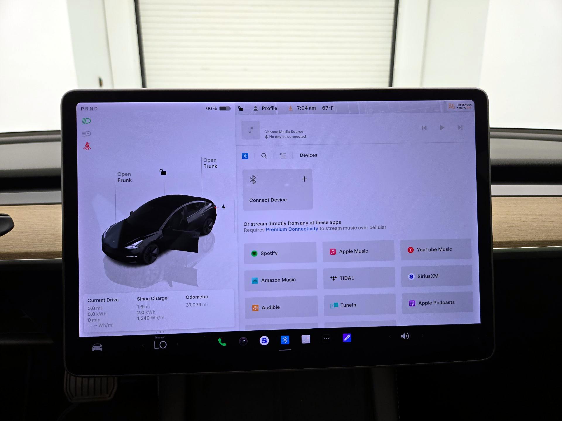 Thumbnail: 2022 Tesla Model 3 - 15