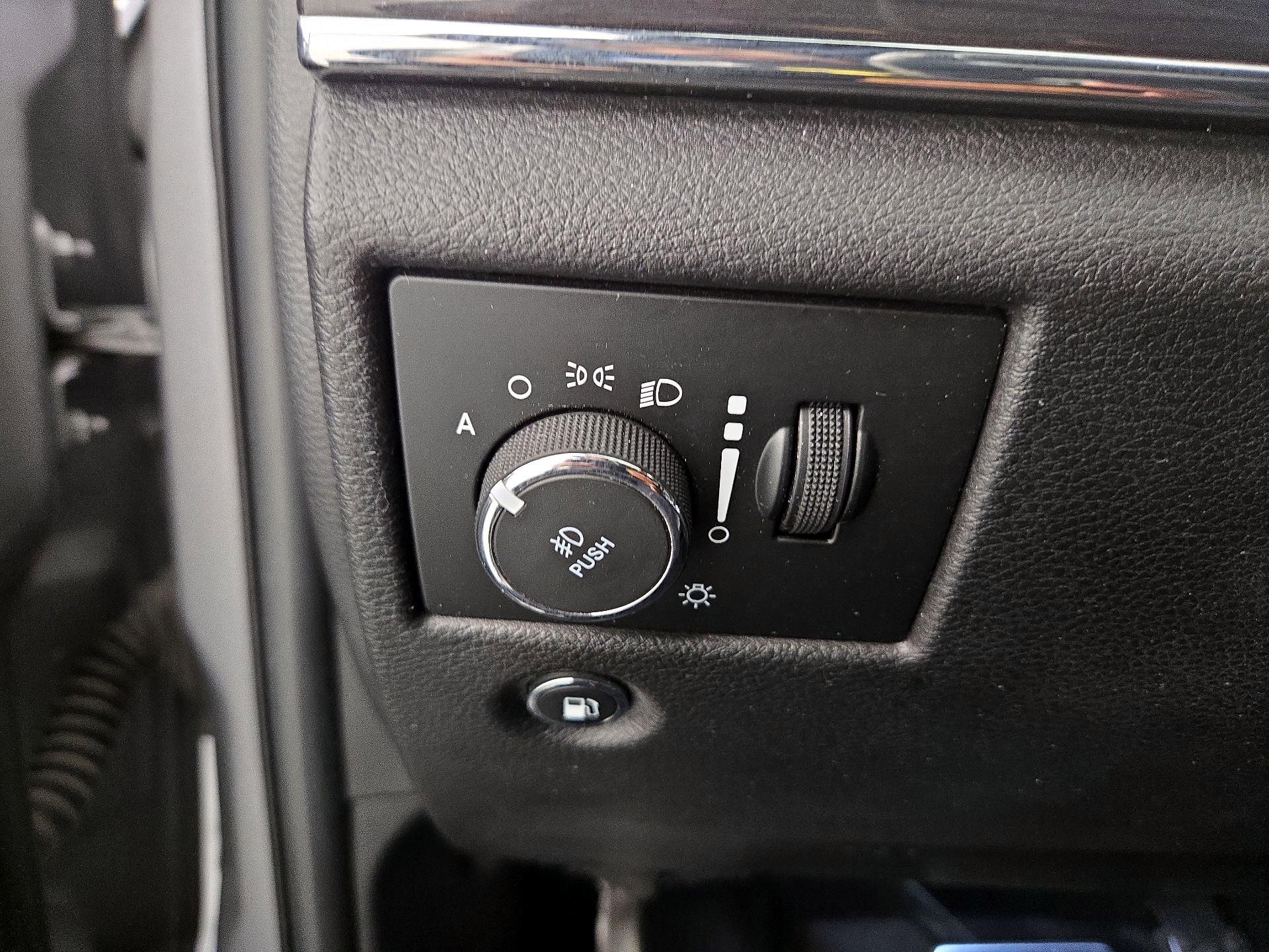 Thumbnail: 2020 Jeep Grand Cherokee - 13