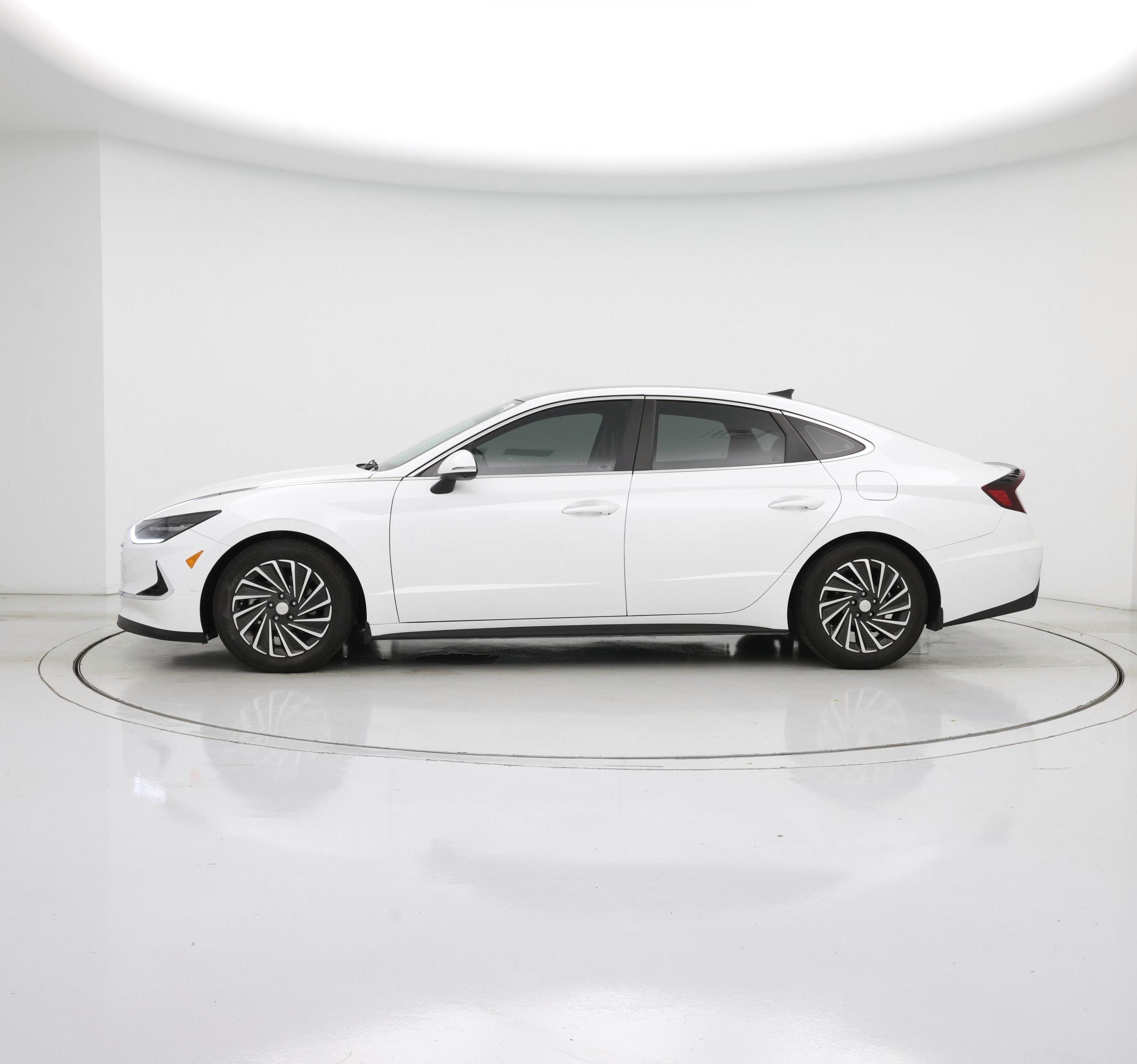 Thumbnail: 2021 Hyundai Sonata - 3