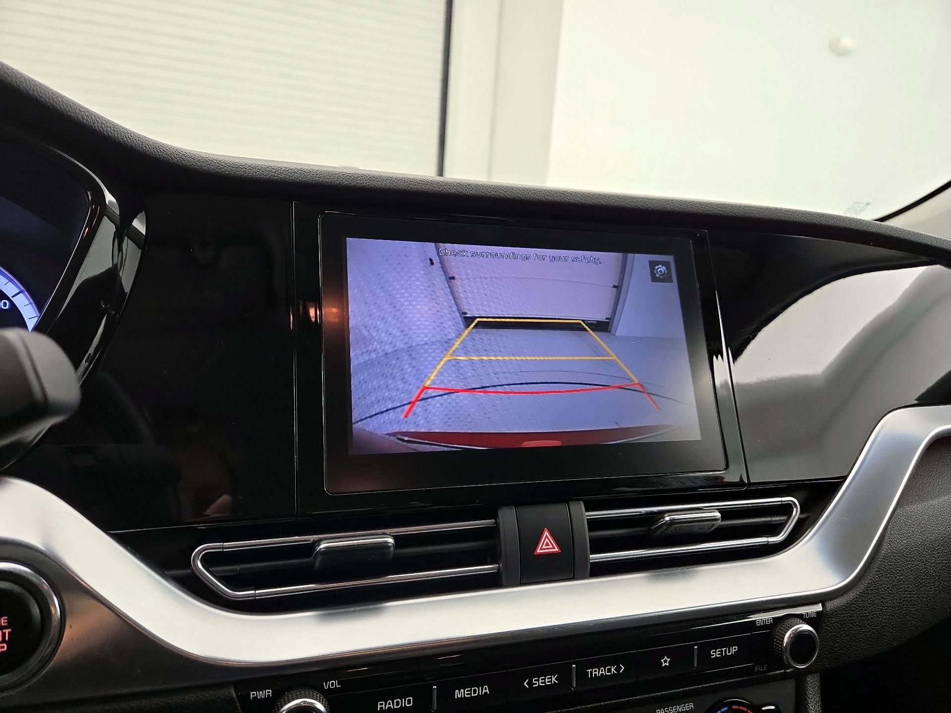 Thumbnail: 2022 Kia Niro - 14