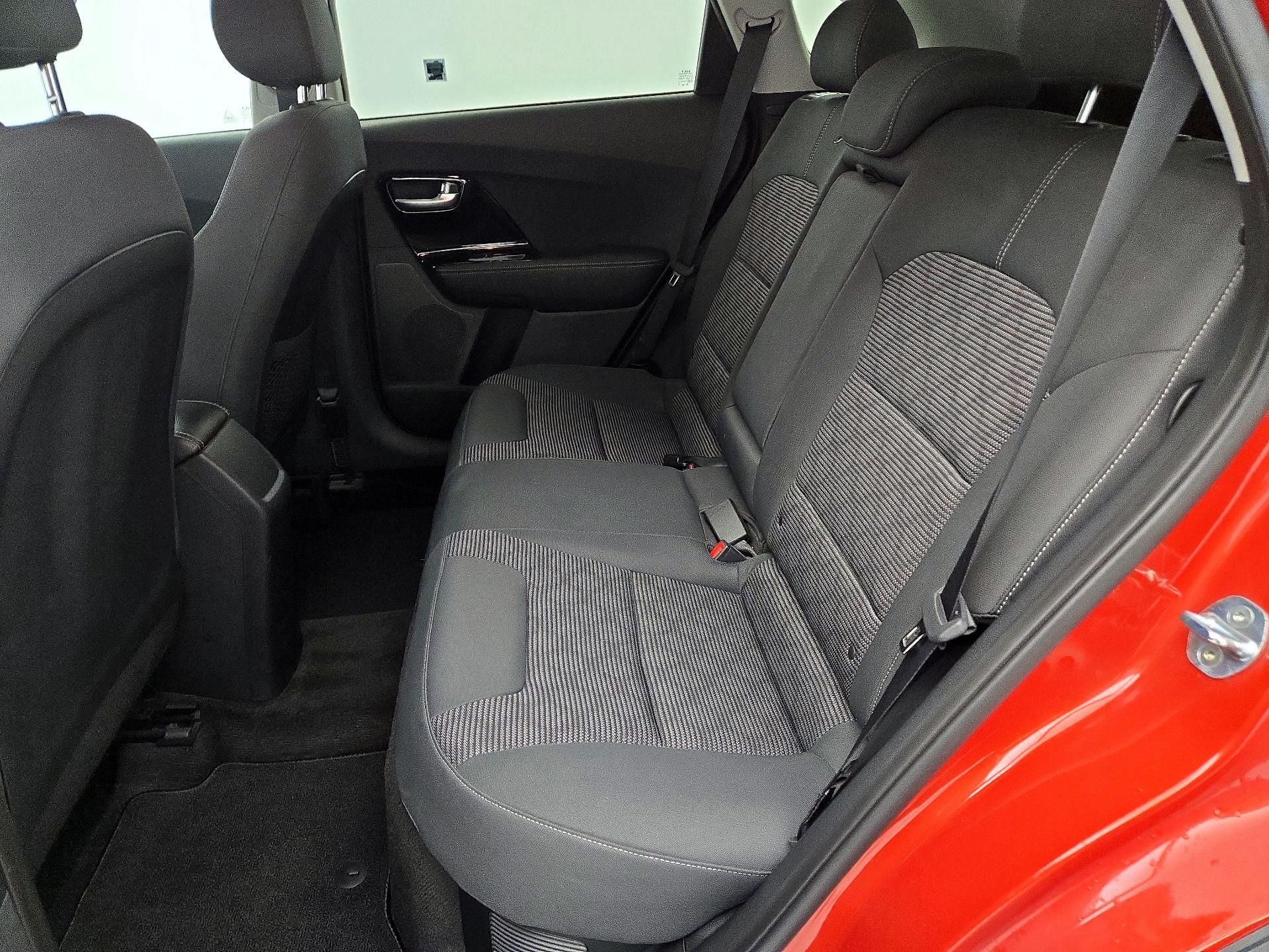 Thumbnail: 2022 Kia Niro - 19