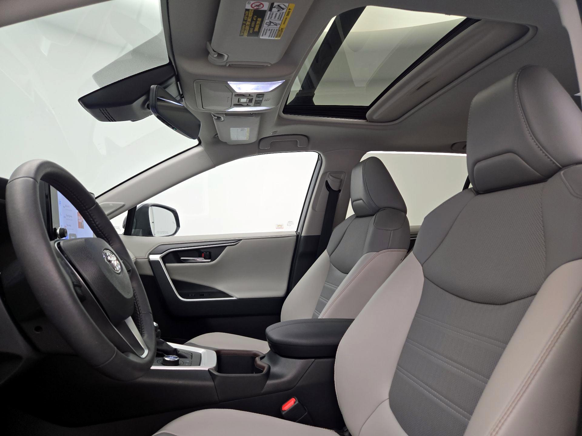 Thumbnail: 2023 Toyota RAV4 - 19