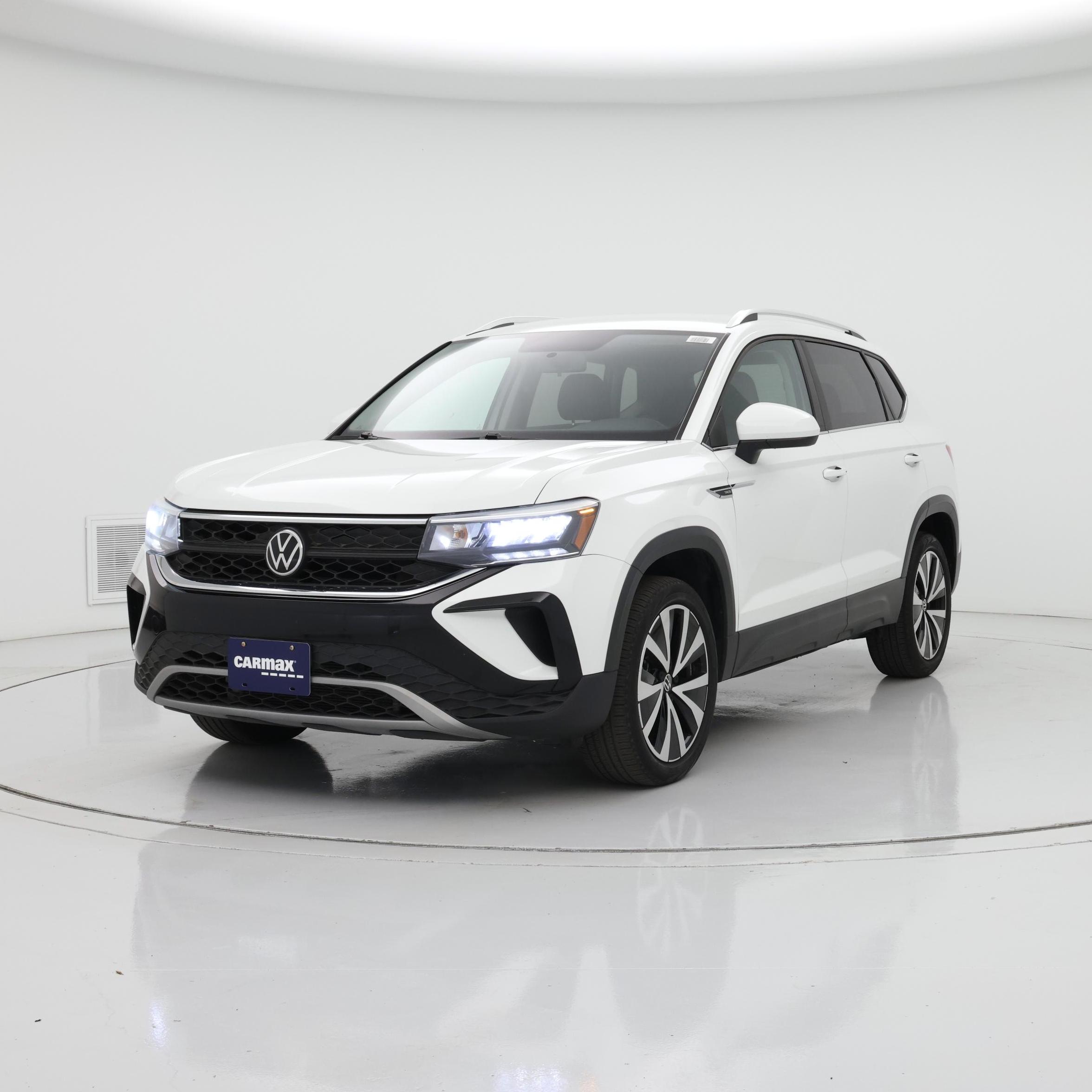 Thumbnail: 2022 Volkswagen Taos - 4