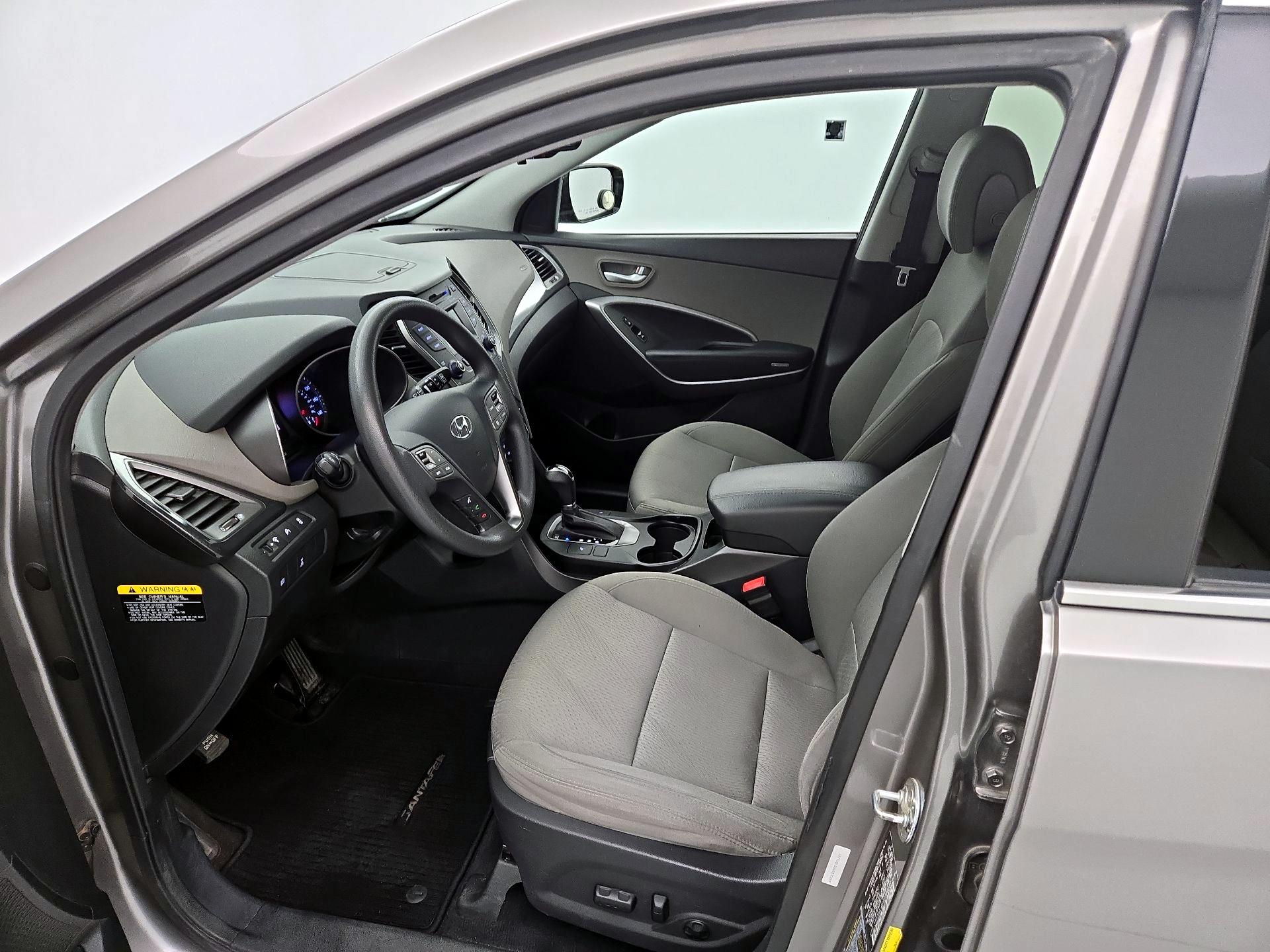 Thumbnail: 2016 Hyundai Santa Fe - 11