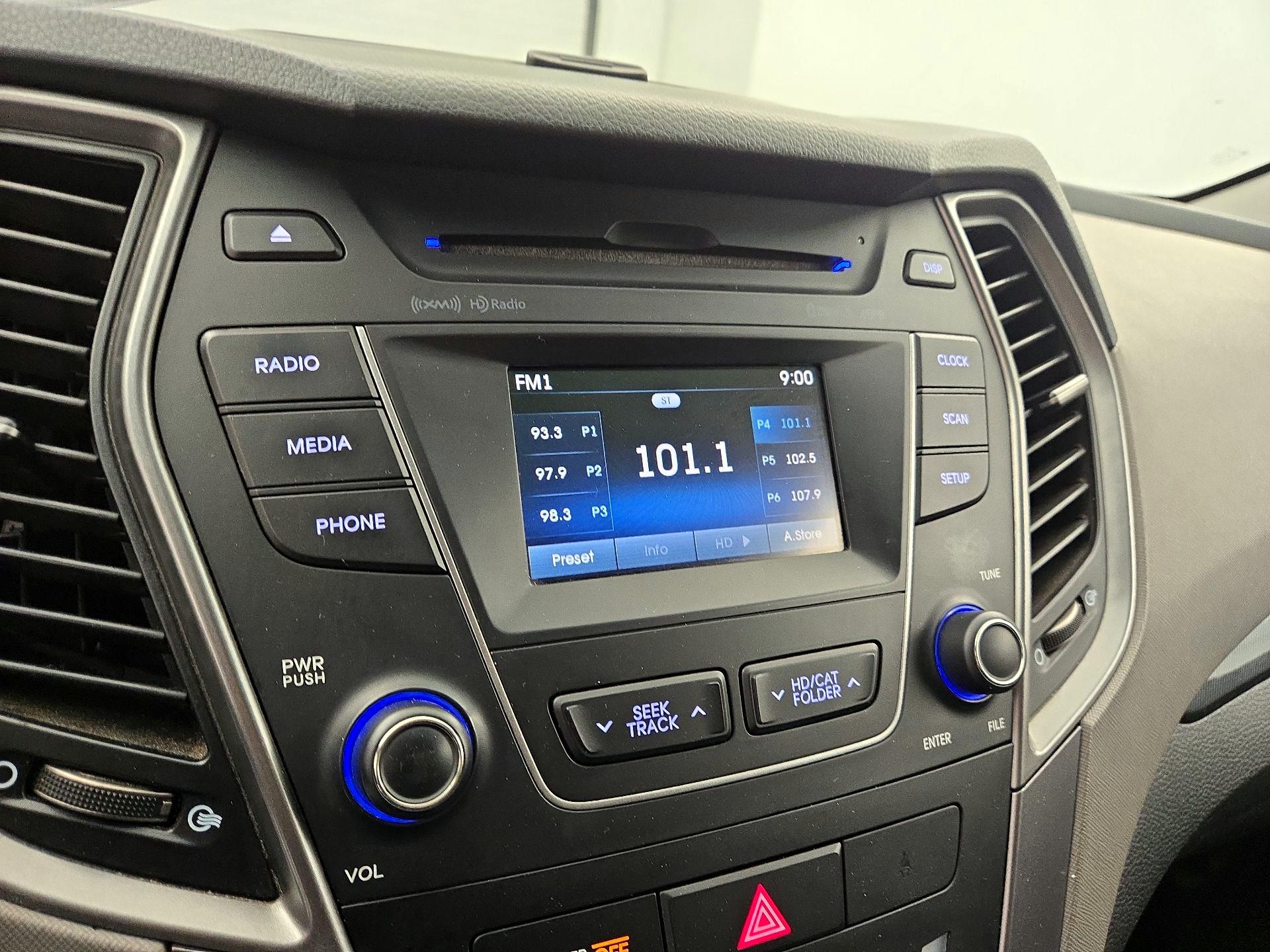 Thumbnail: 2016 Hyundai Santa Fe - 15