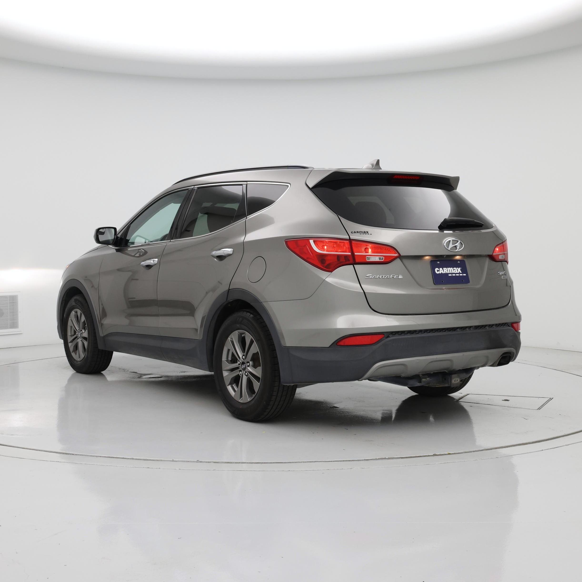 Thumbnail: 2016 Hyundai Santa Fe - 2