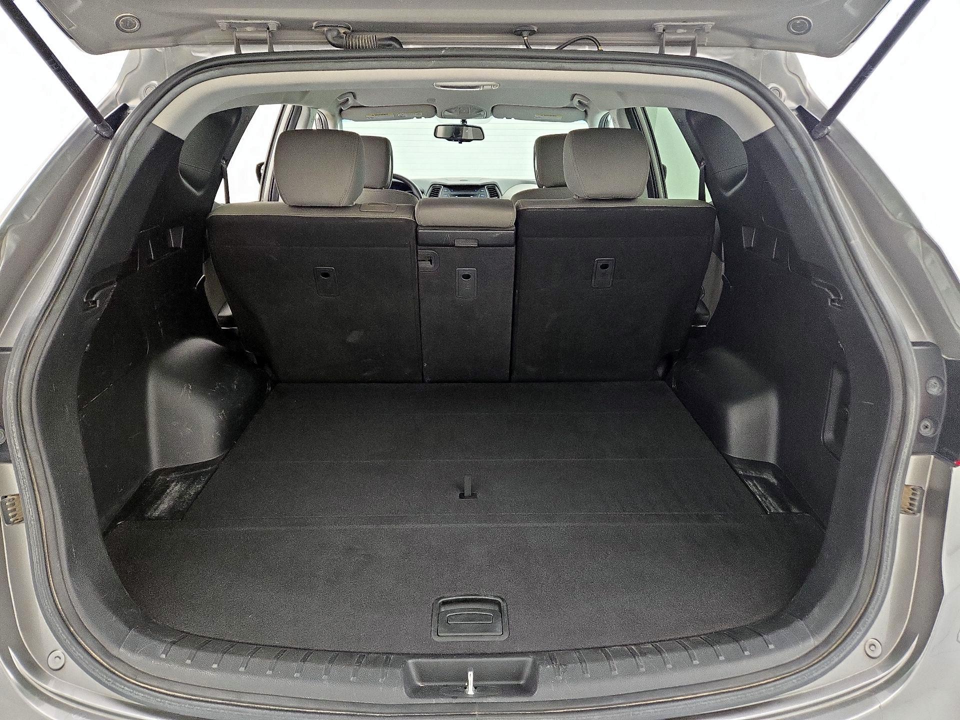 Thumbnail: 2016 Hyundai Santa Fe - 20