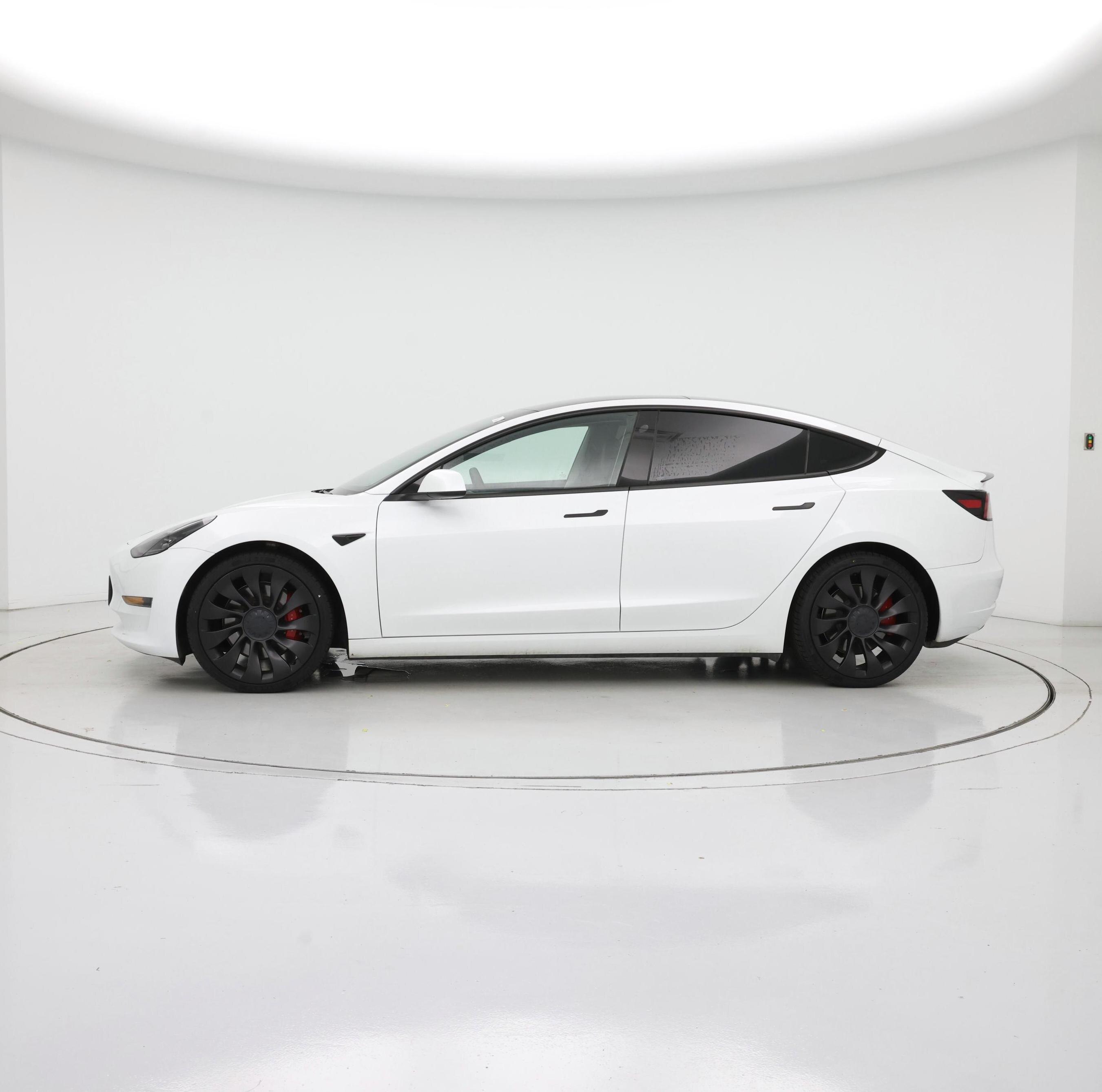 Thumbnail: 2023 Tesla Model 3 - 3