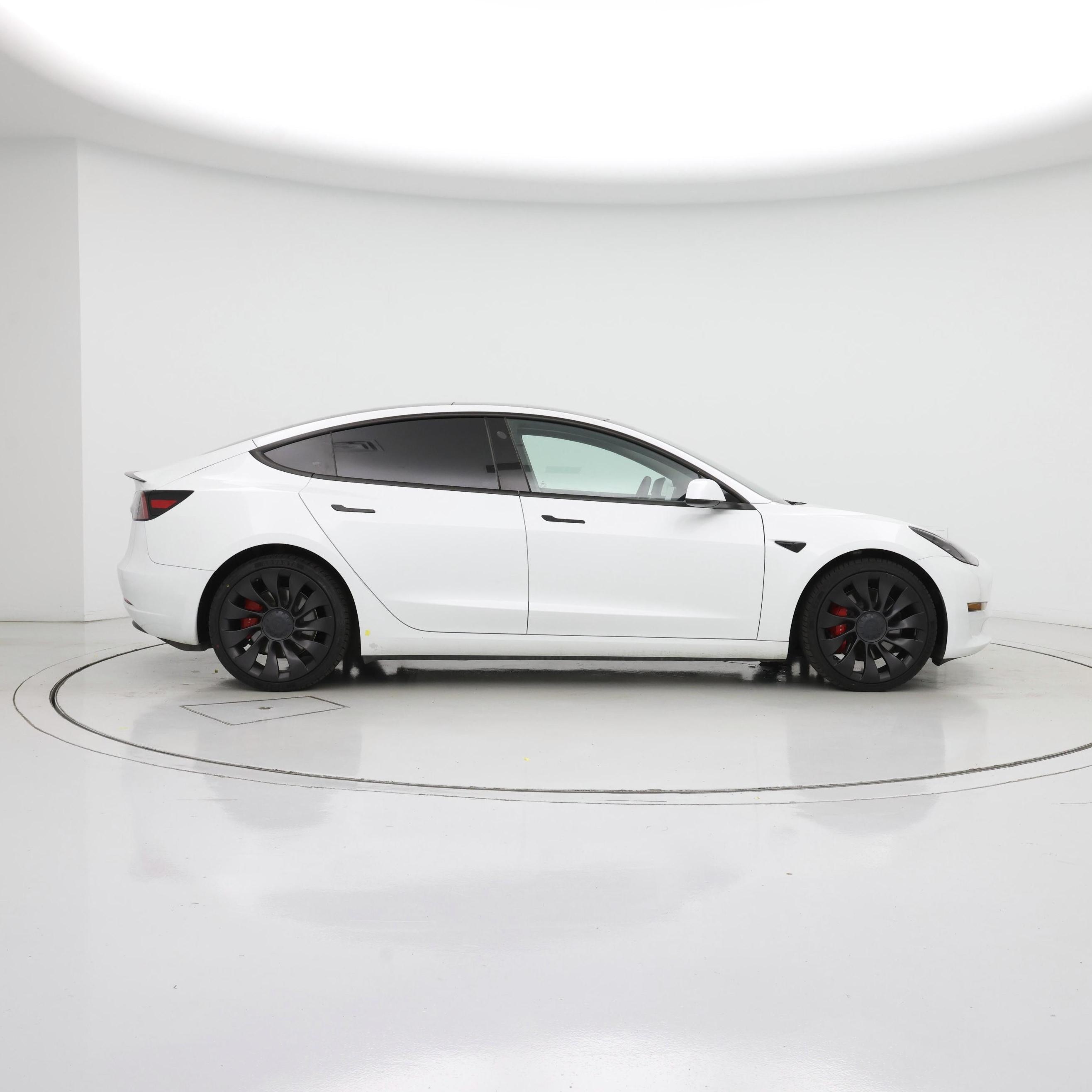 Thumbnail: 2023 Tesla Model 3 - 7