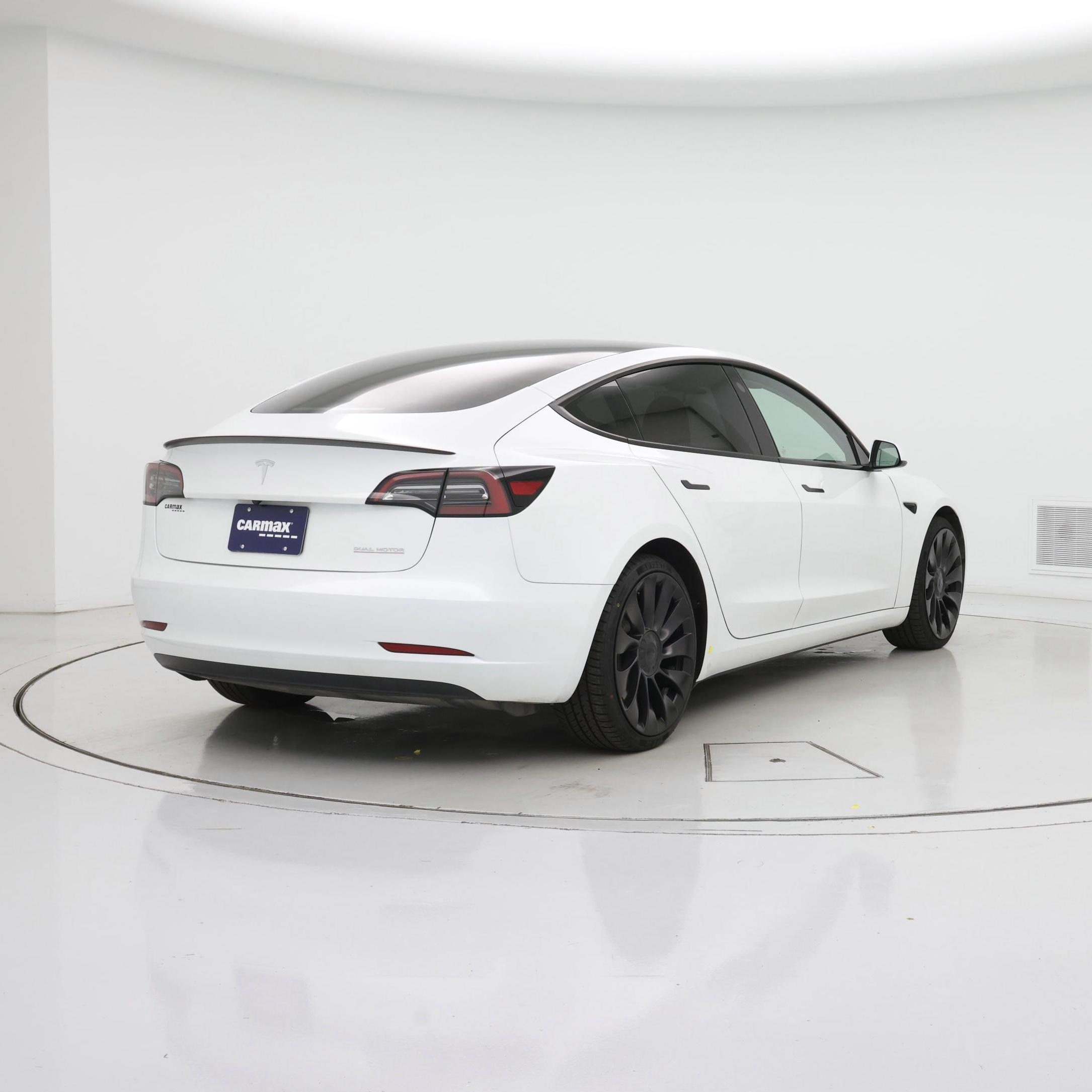 Thumbnail: 2023 Tesla Model 3 - 8