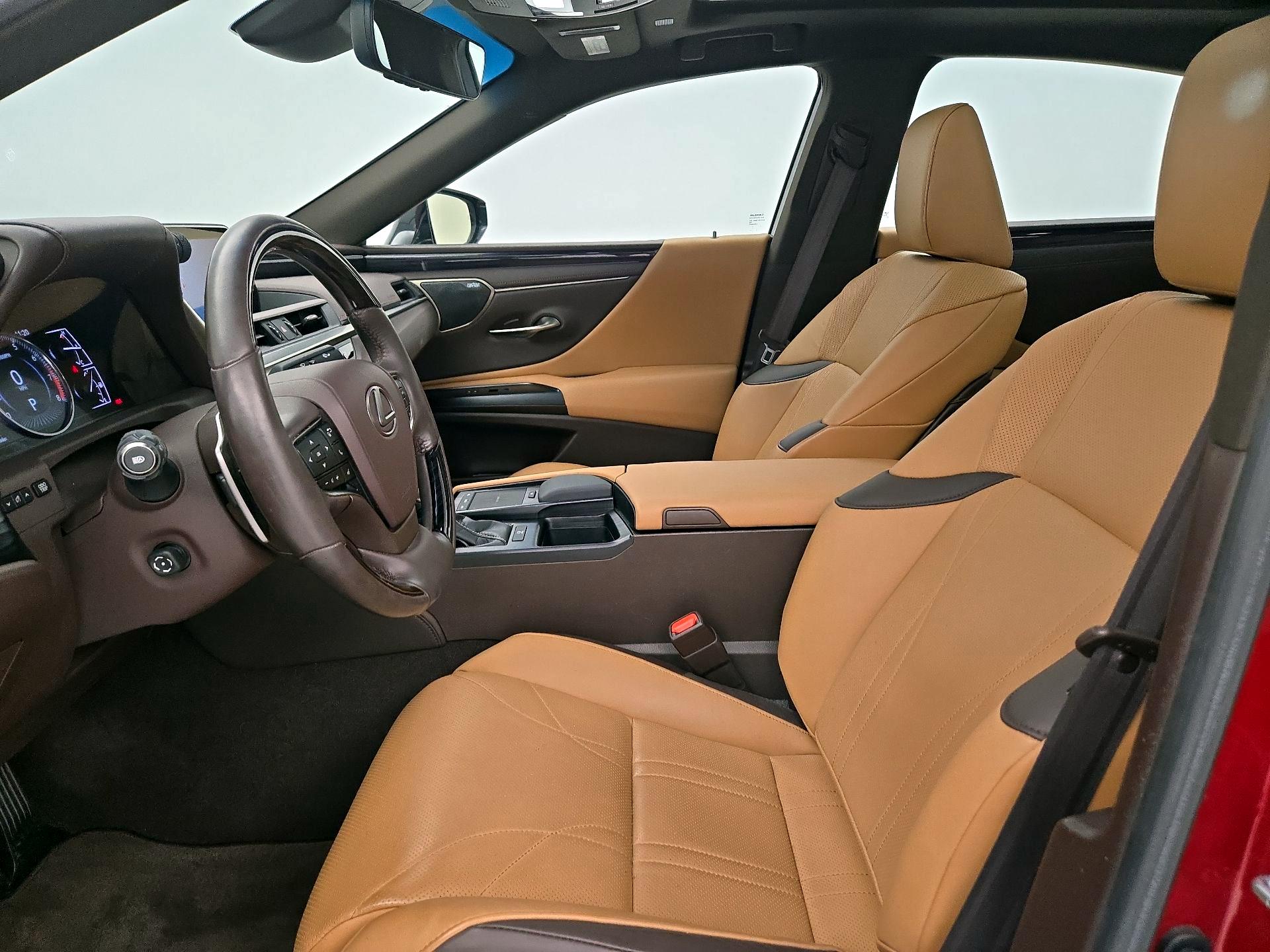 Thumbnail: 2020 Lexus ES - 11