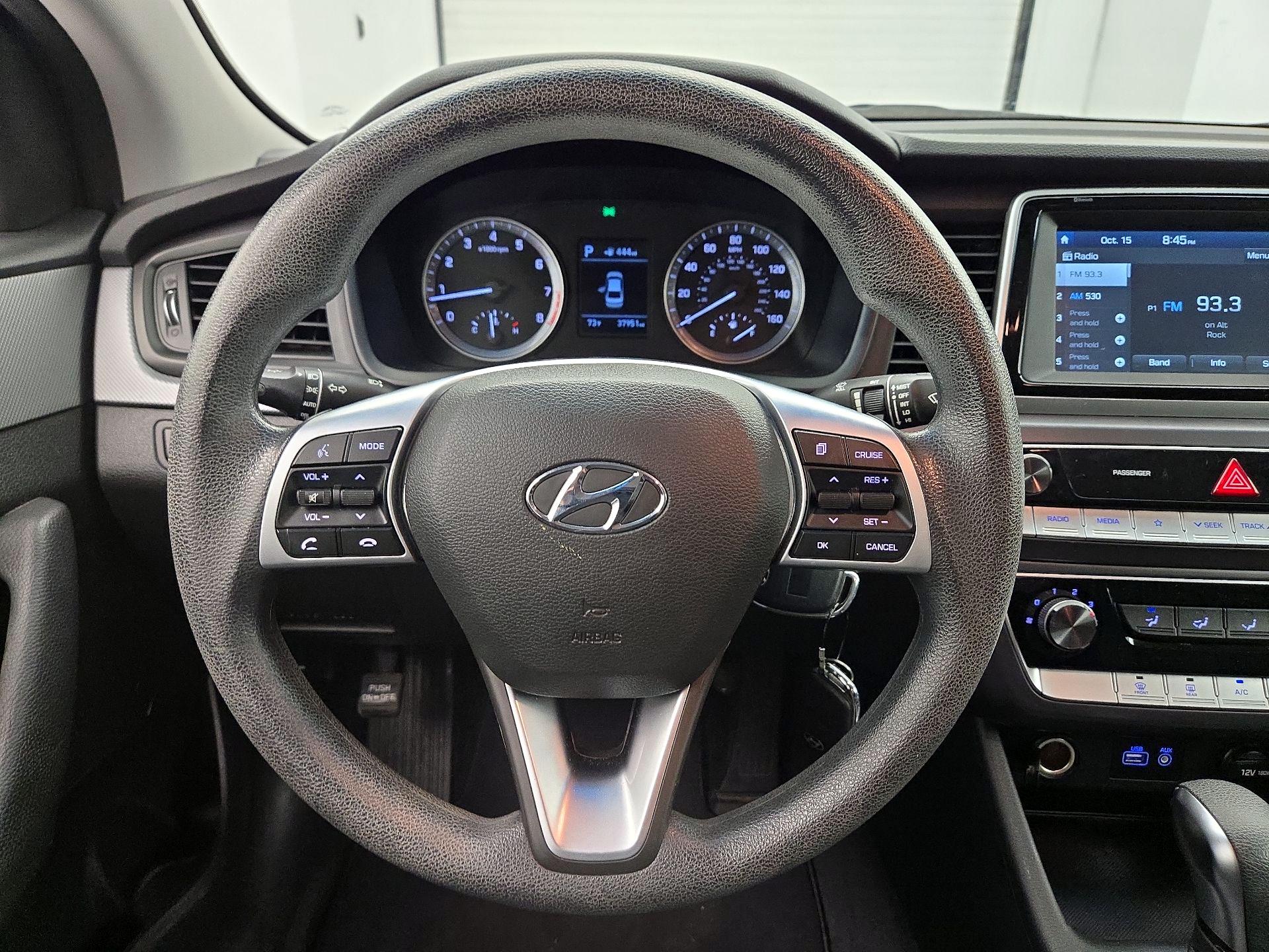 Thumbnail: 2019 Hyundai Sonata - 10